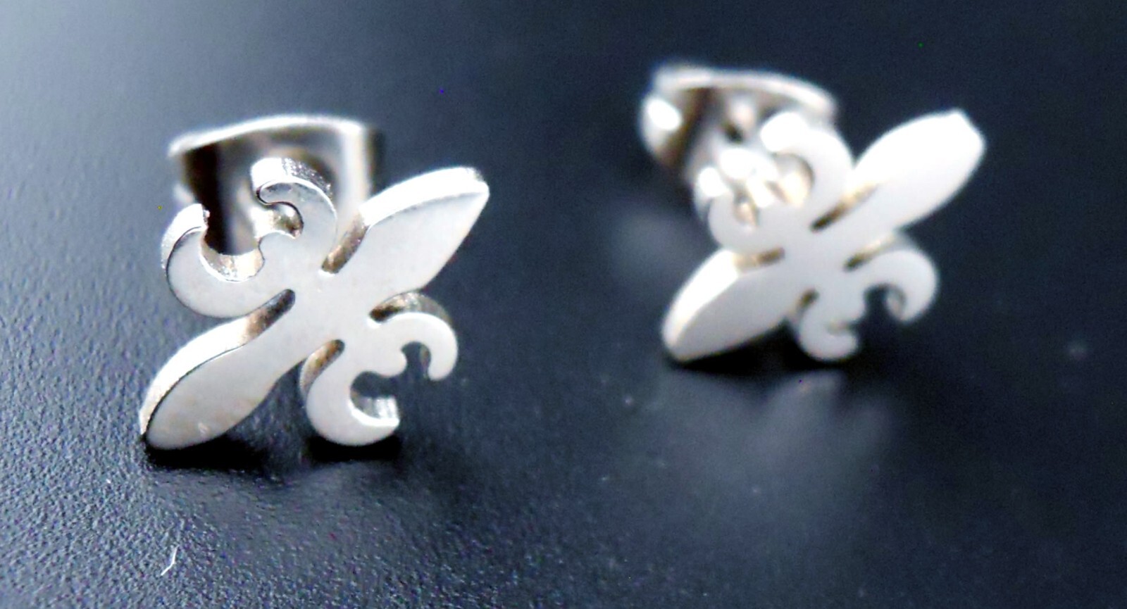 Fleur-De-Lis Earrings Stainless Steel NEW Vintage 90’s Stud/Post