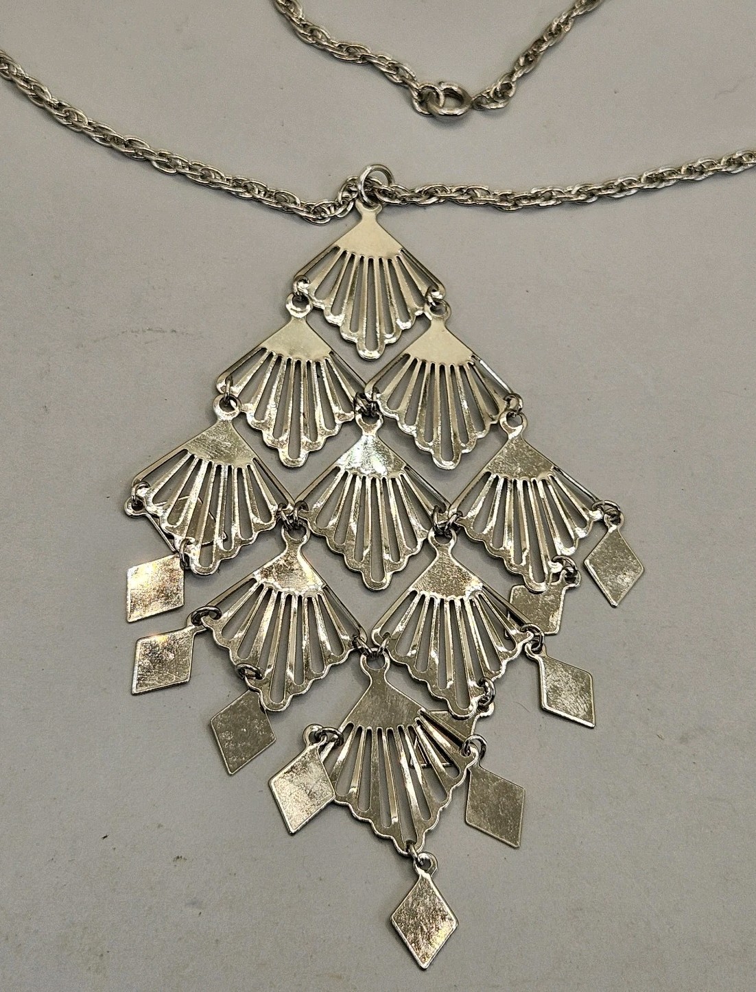Vintage Large Pendant Necklace Fan Scallop Diamond Shape Silver Tone Chain 18″