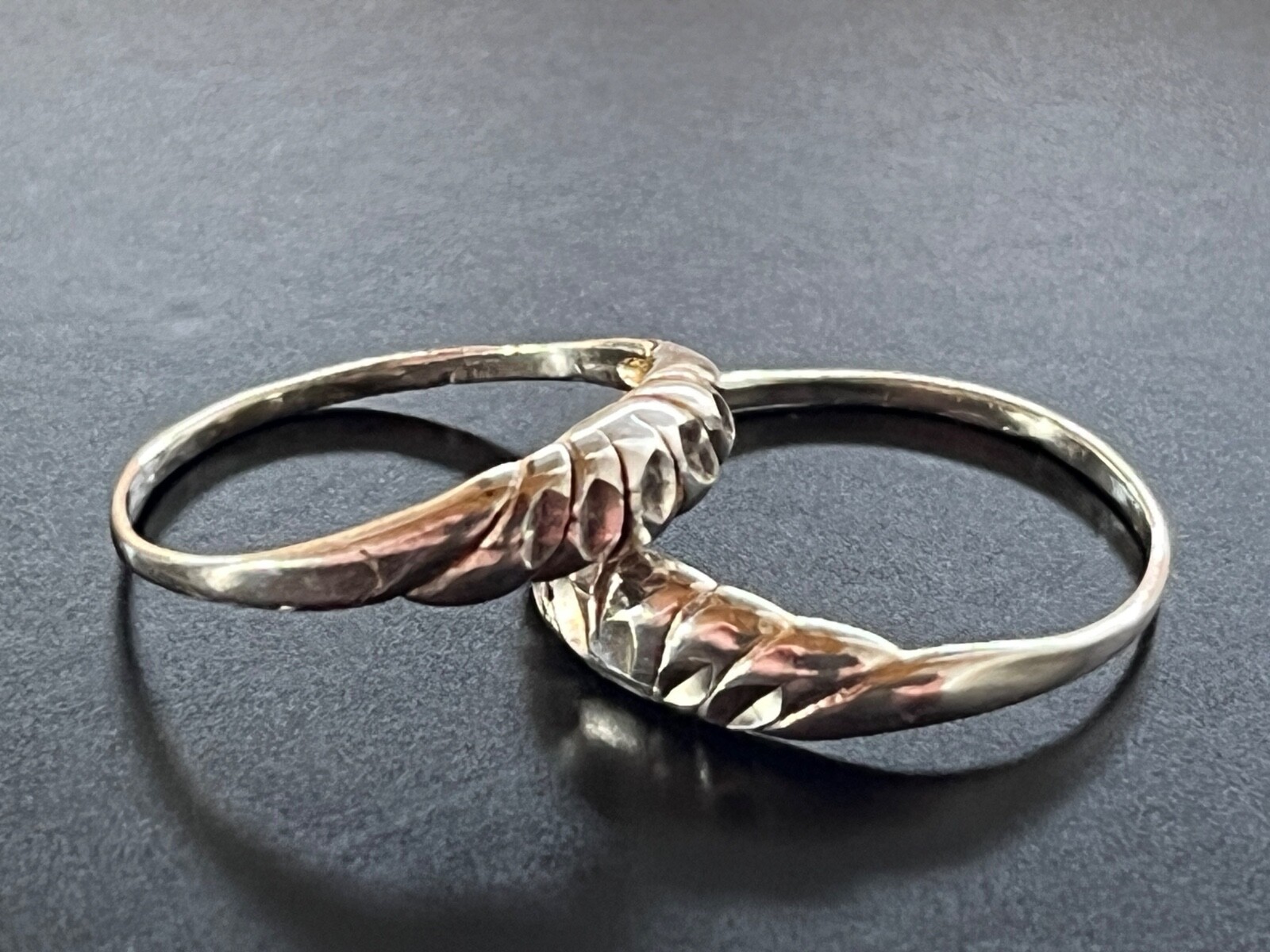 VTG Lot of 2 Handcrafted 925 Silver Stackable Rings Approx Size 7 Detailed 2.27G