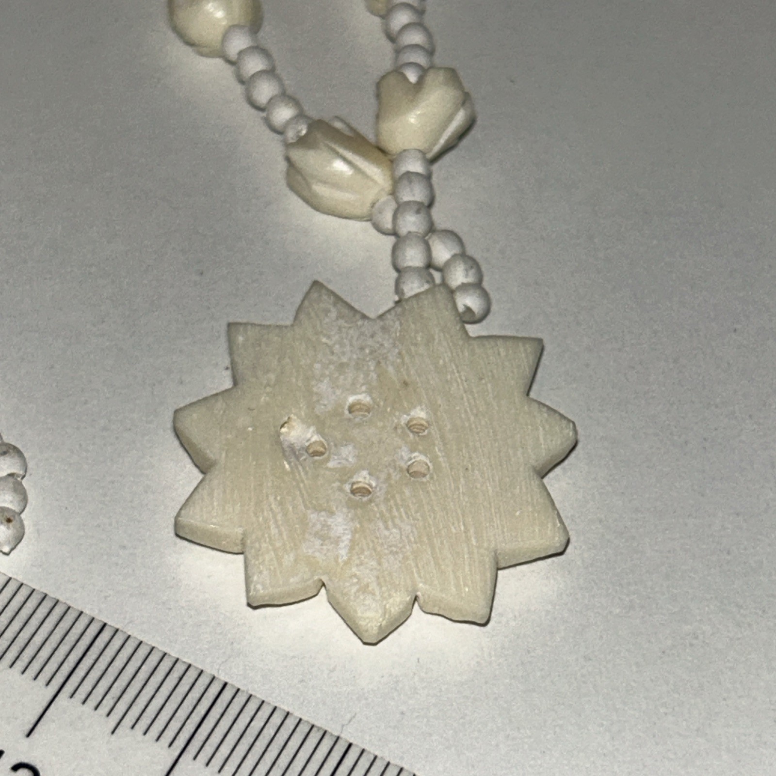 Cute Carved Cream 12 In Necklace