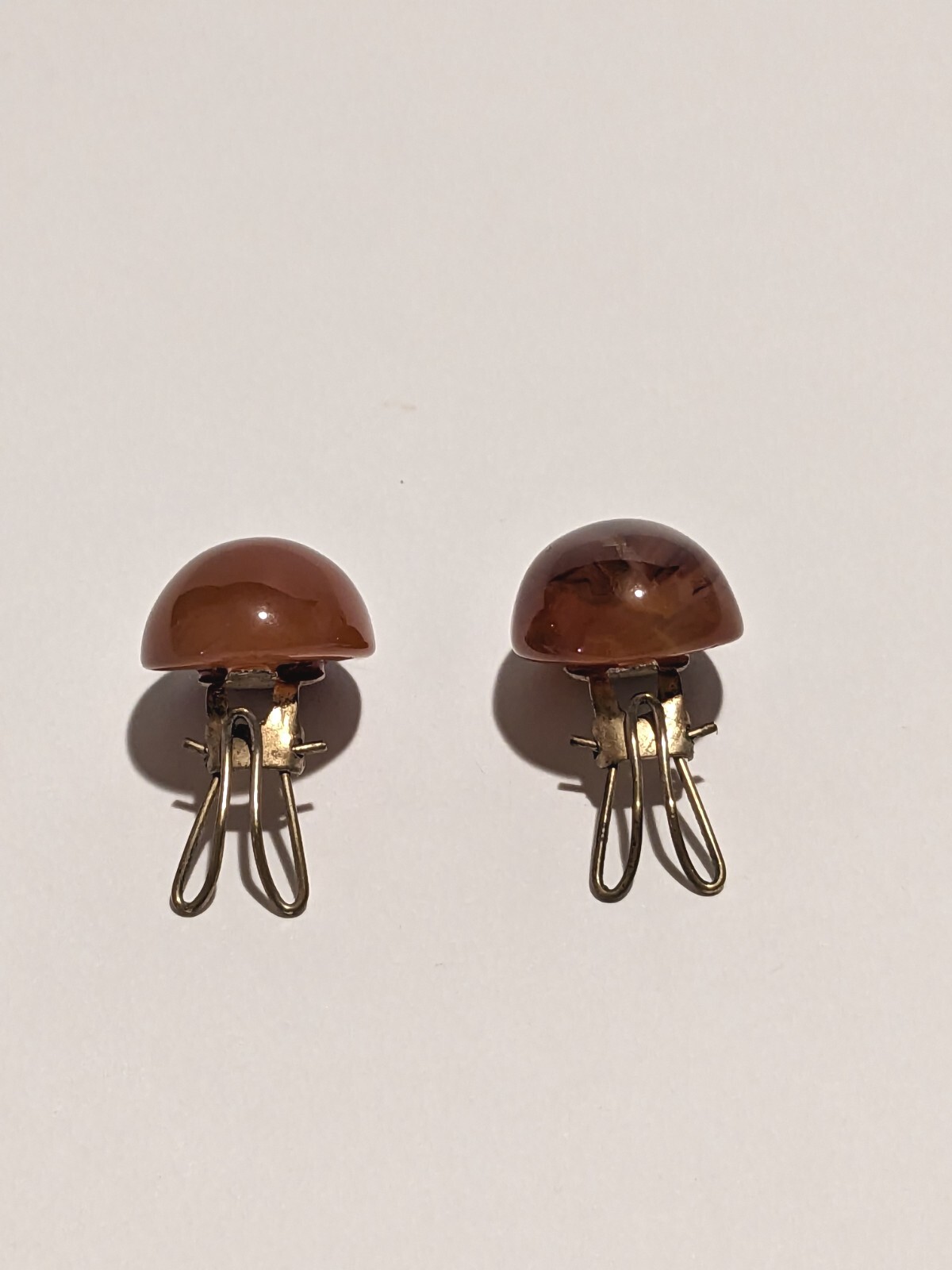 Beautiful Vintage Sunset Shade Glass Dome Clip On Earrings. MCM Style. 1″.
