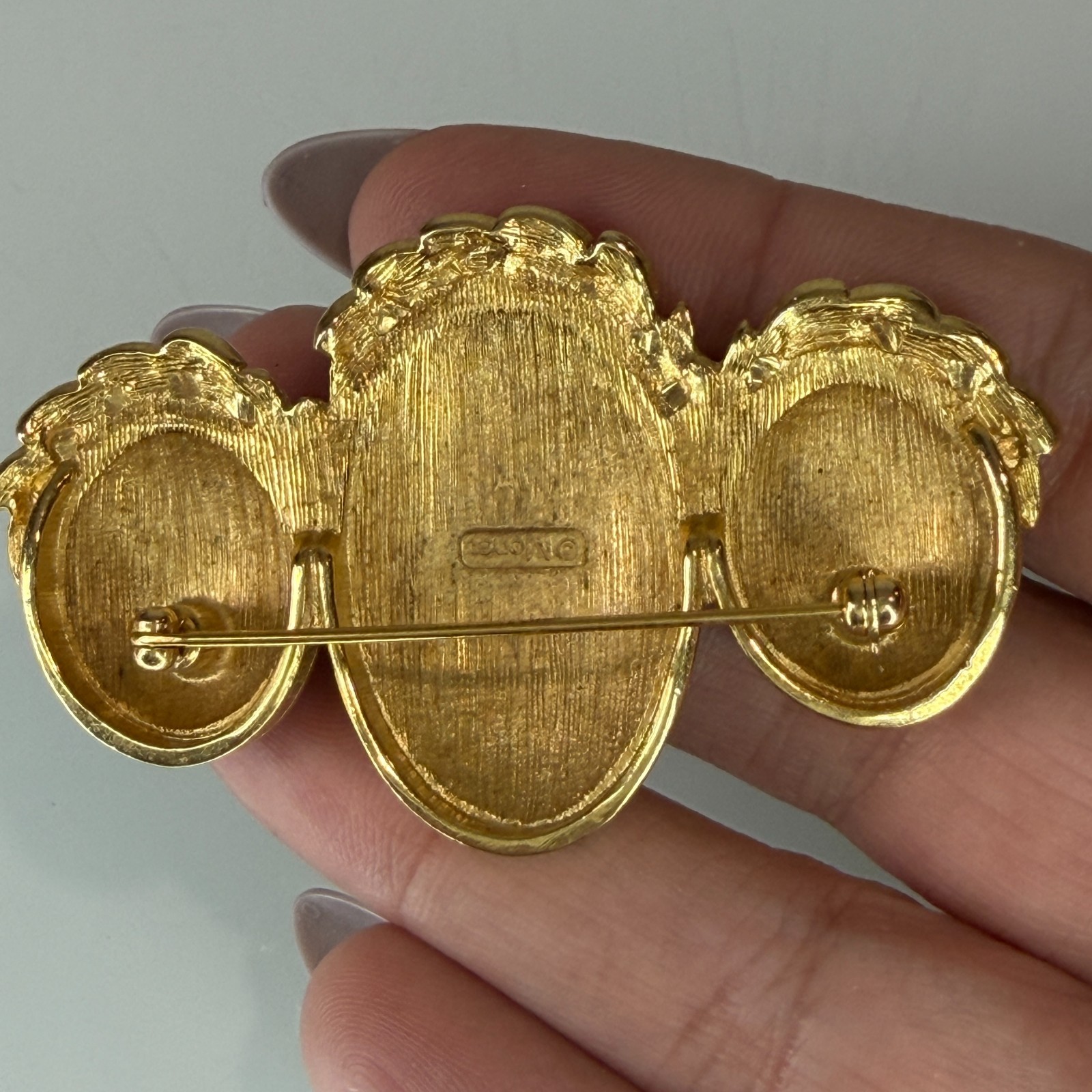 Monet Black Enamel and Gold Tone Three ovals bar Vintage Brooch Signed