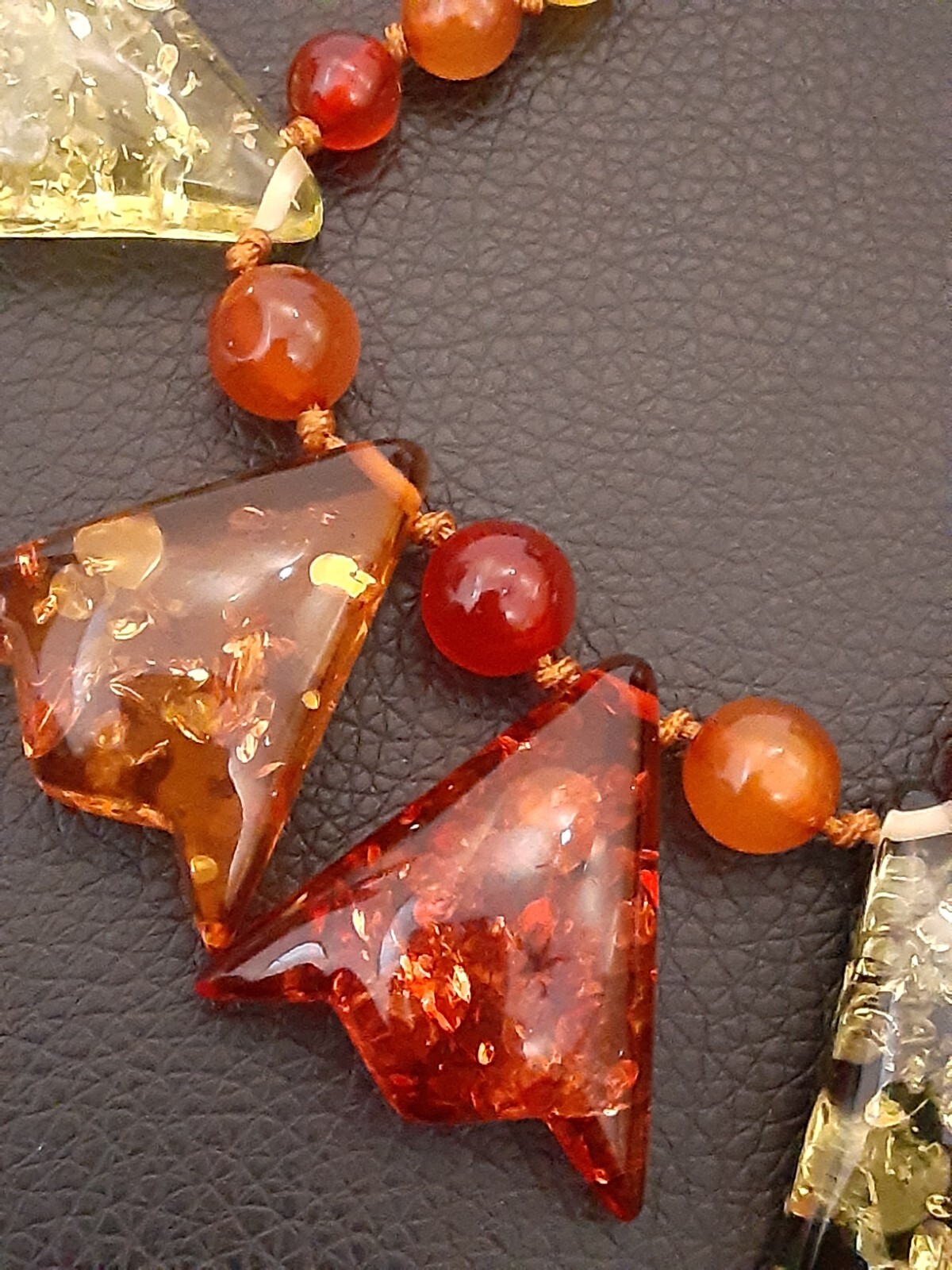Amber colored sparkly Beaded Necklace Multi-Colored 19″