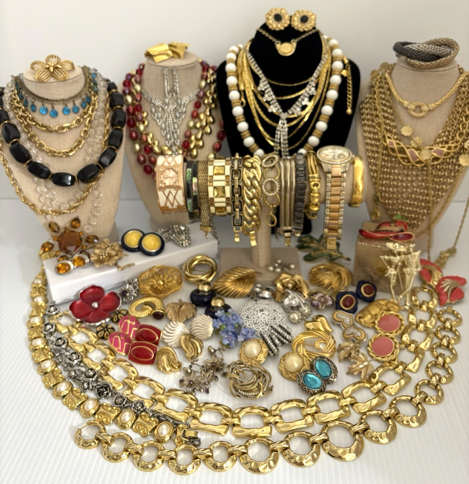 Vintage To Mod Jewelry Lot 81 Pieces Bold Signed Unsigned Designer Mixed Lot