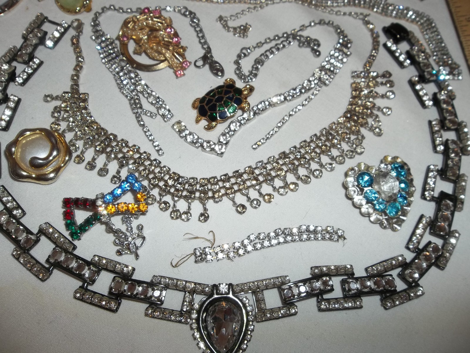Vintage 1 lb Rhinestone Earrings Necklaces Brooch/pins Jewelry LOT Repair craft