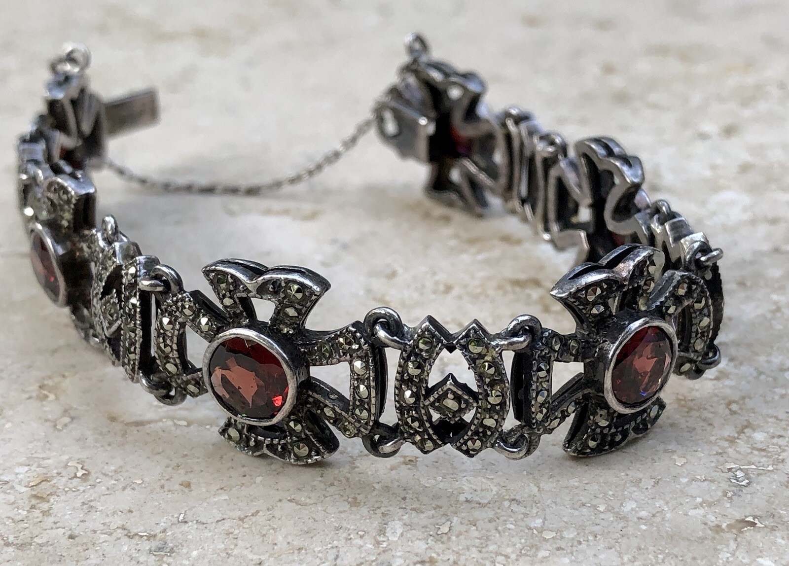 💥❤️✨VINTAGE 925 STERLING SILVER GARNET & MARCASITE MALTESE CROSS BRACELET ✨❤️💥