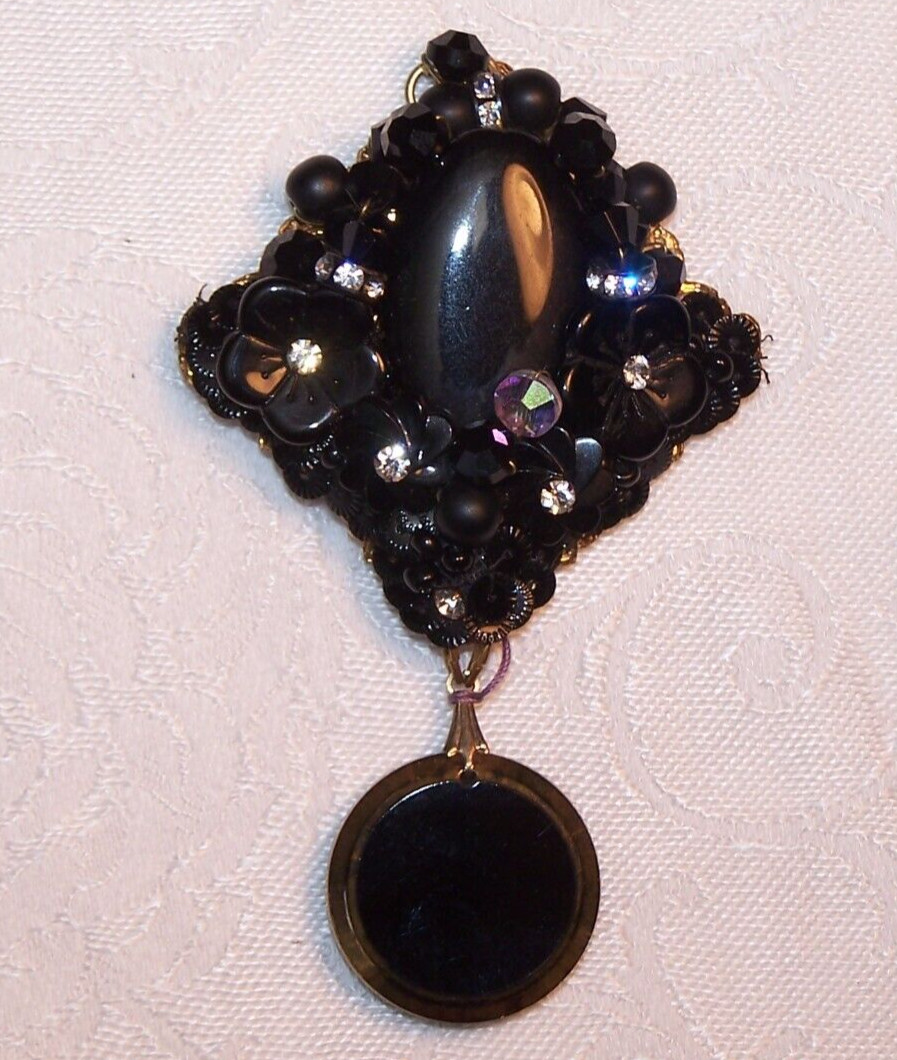 Unsigned Miriam Haskell Pendant/Vtg Black Molded Glass Floral Beads/NOS w Tag
