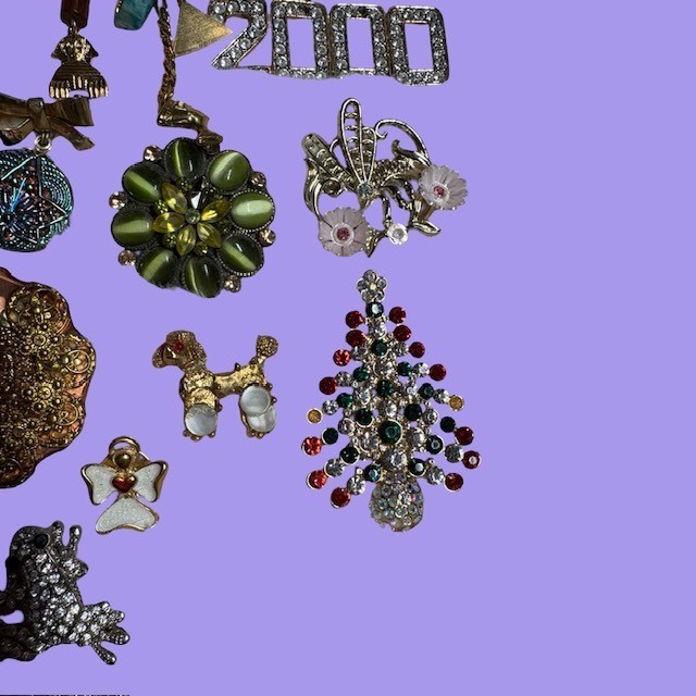 Vintage Brooch Pin Lot Damaged Repair Craft Christmas Angel Animal Rhinestone