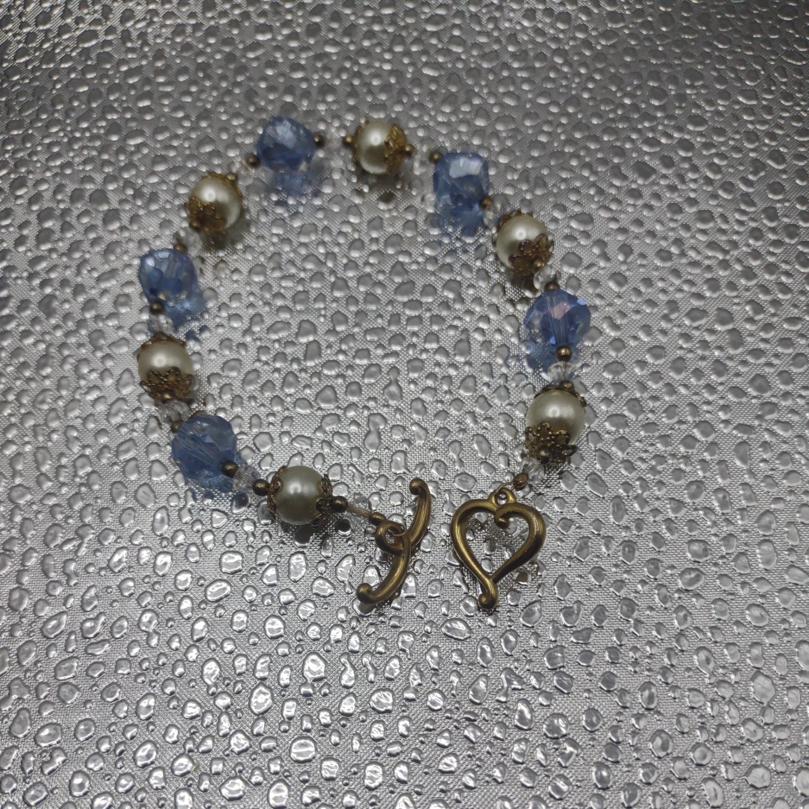 Vintage Faux Pearl Faceted Light Blue Bead Bracelet Gold Tone