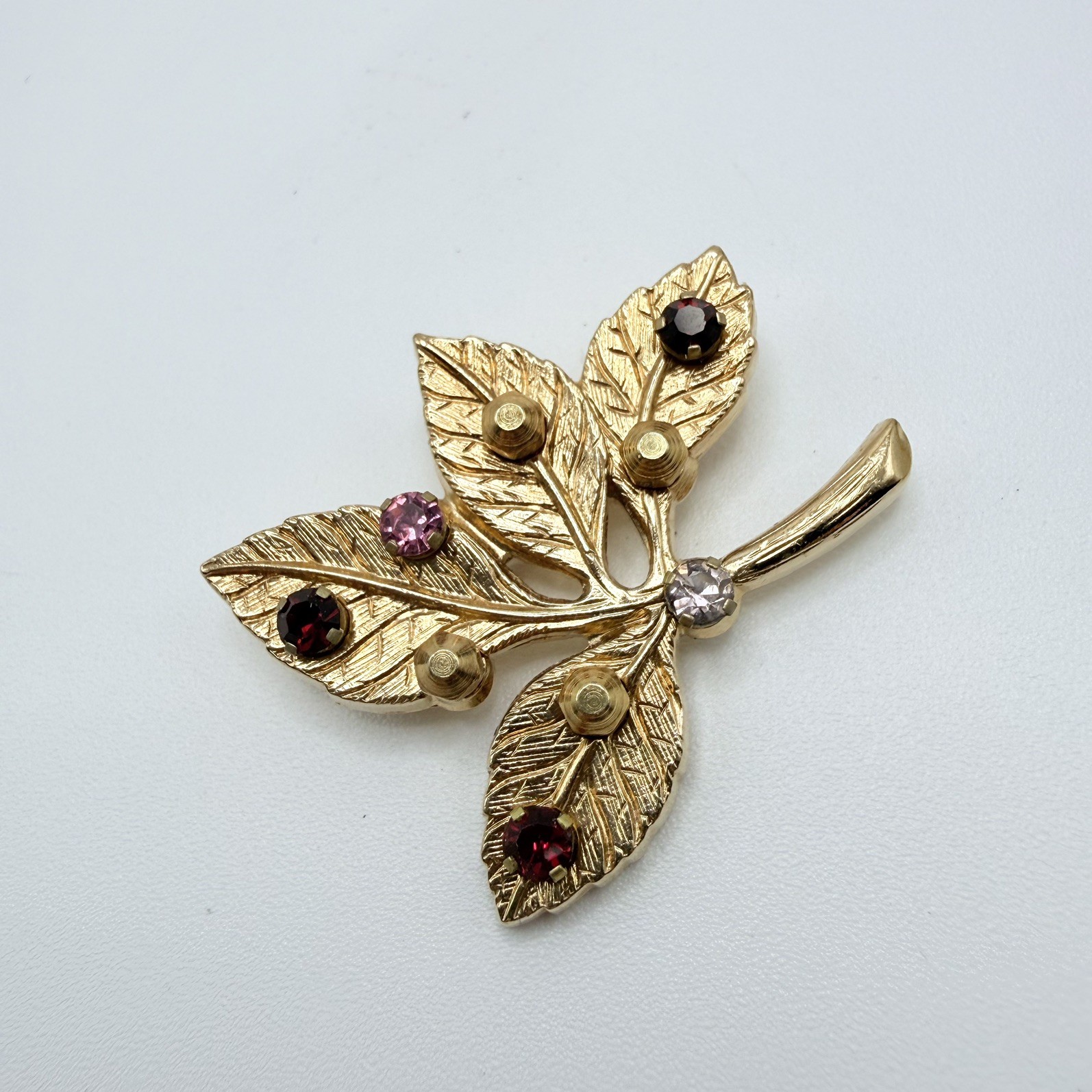 Anson Multi-Color Rhinestone Leaf Brooch Pin 1.5″ Vintage Signed Autumn