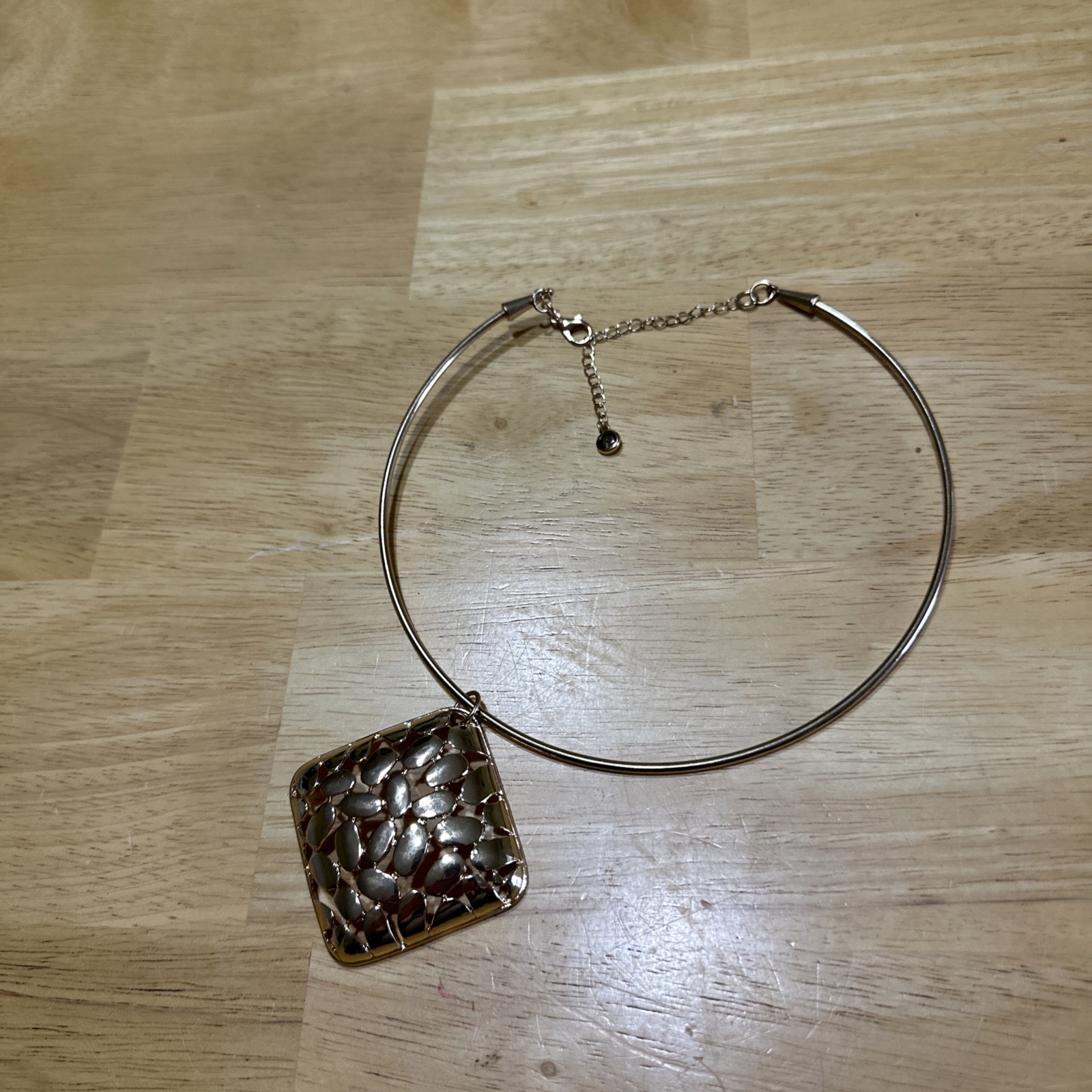 Fashion Necklace/choker marked 1946 Double strand gold tone chain