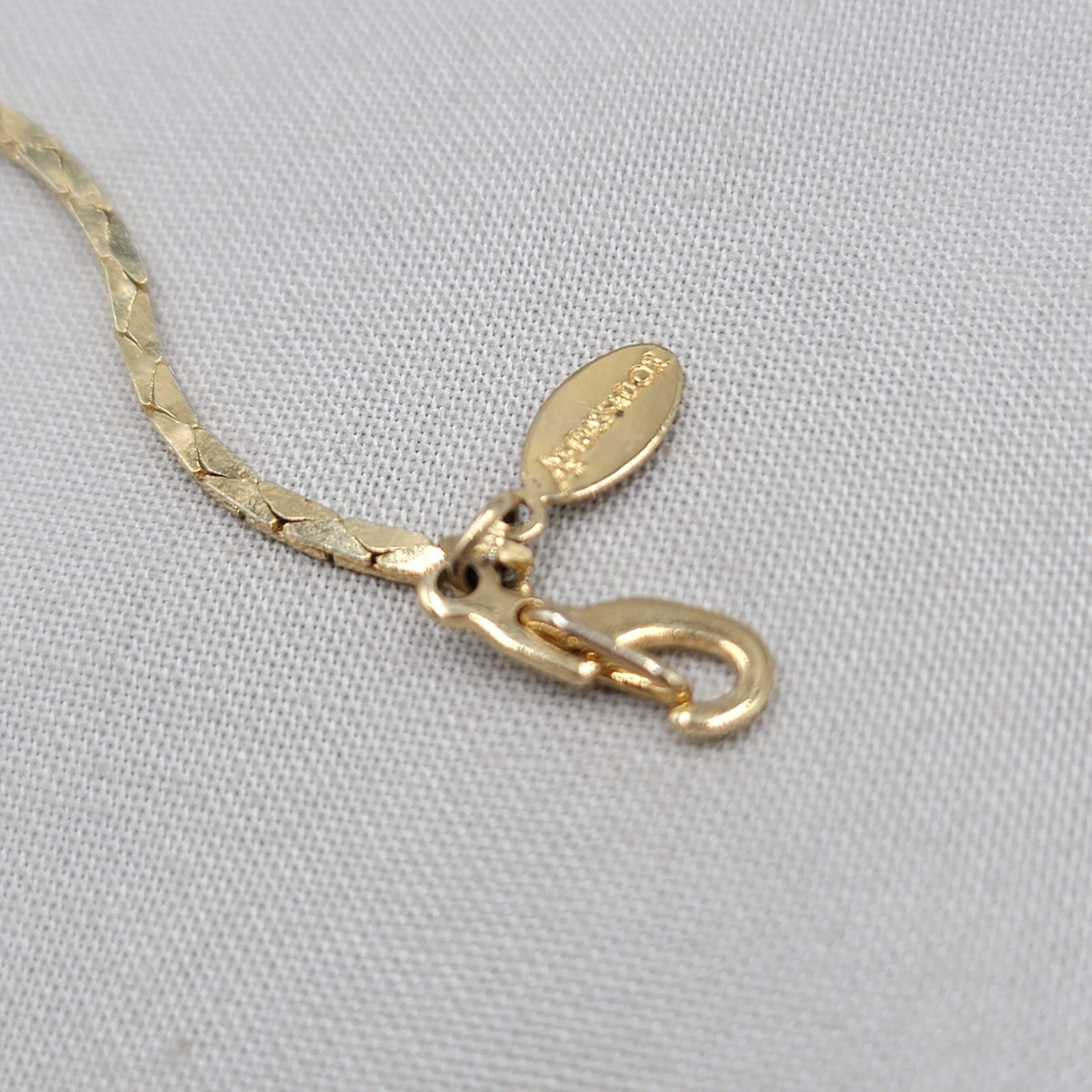 Vintage Ambassador Cobra Chain Bracelet Gold tone 7.25″