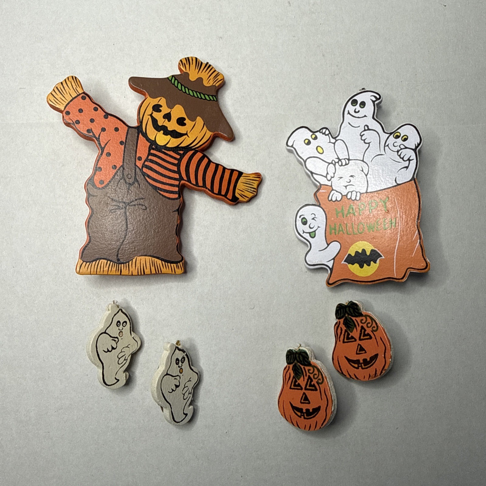 Vintage Wooden Halloween Pins & Clip On Earrings Mixed Lot – Very Good
