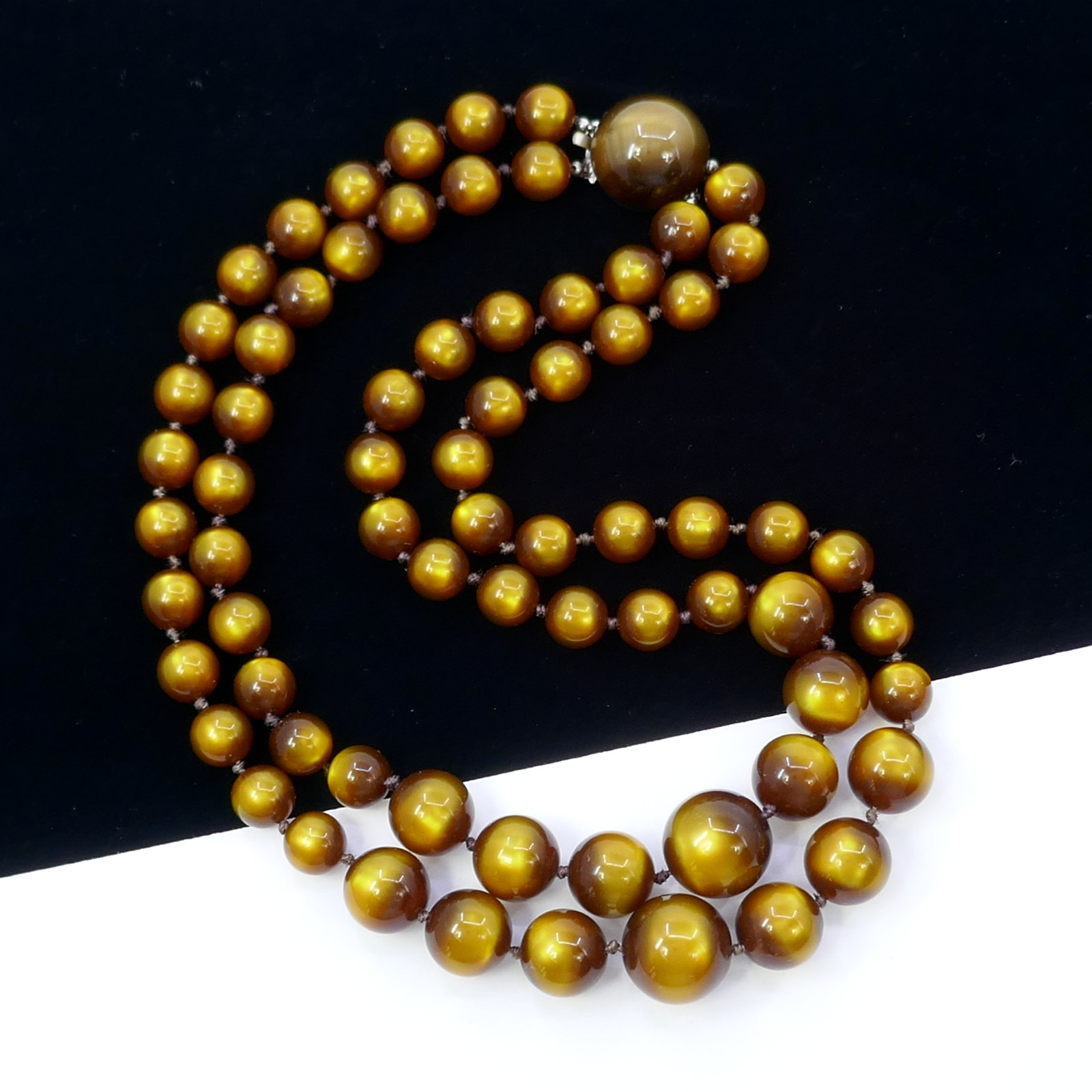VINTAGE 1950’S LUCITE MOONGLOW BEAD DOUBLE STRAND GOLDEN BROWN NECKLACE 16″
