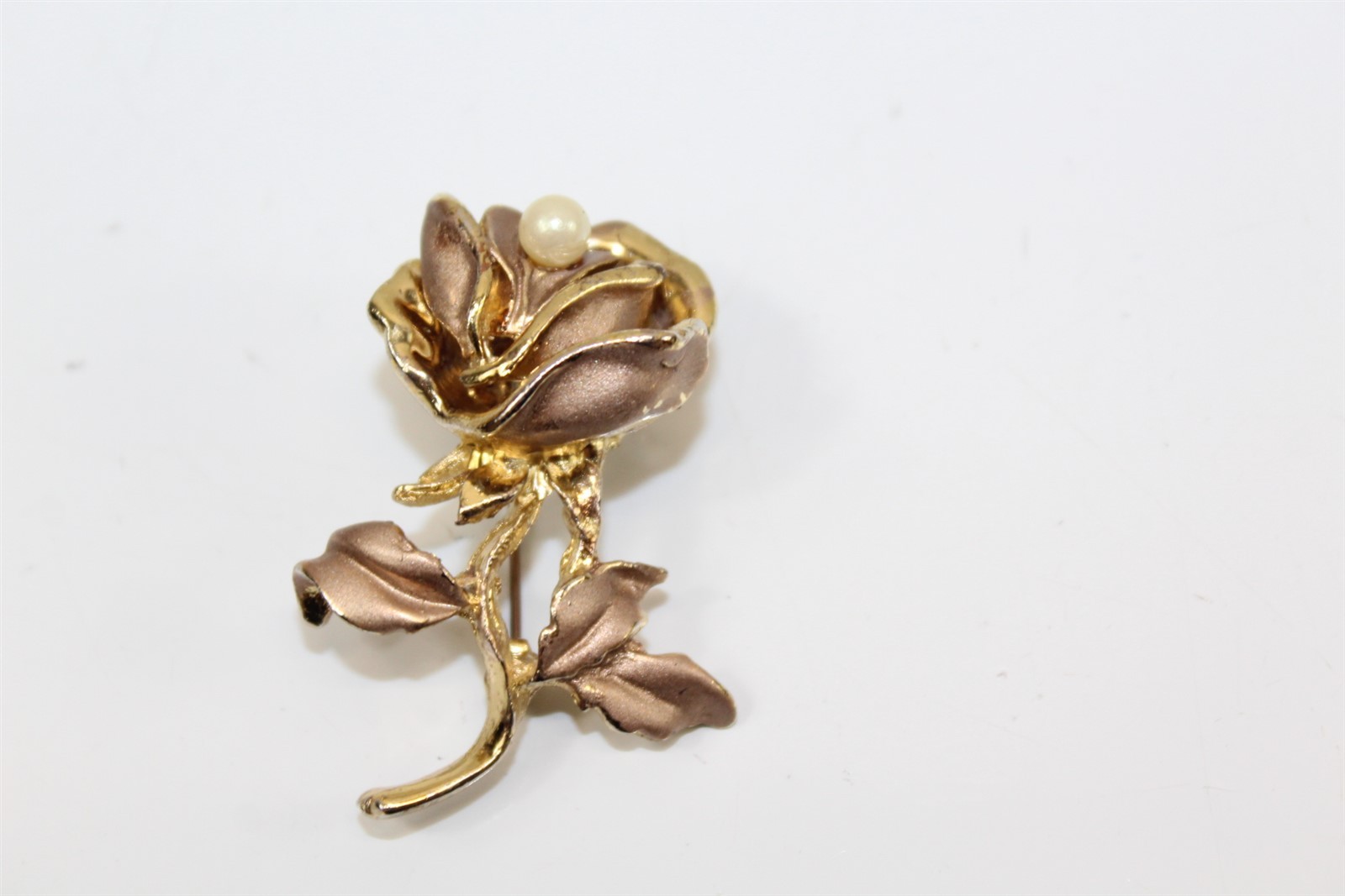 Brooch Gold-Tone Alloy Floral Design With Seed Pearl With Pendant Loop Vintage