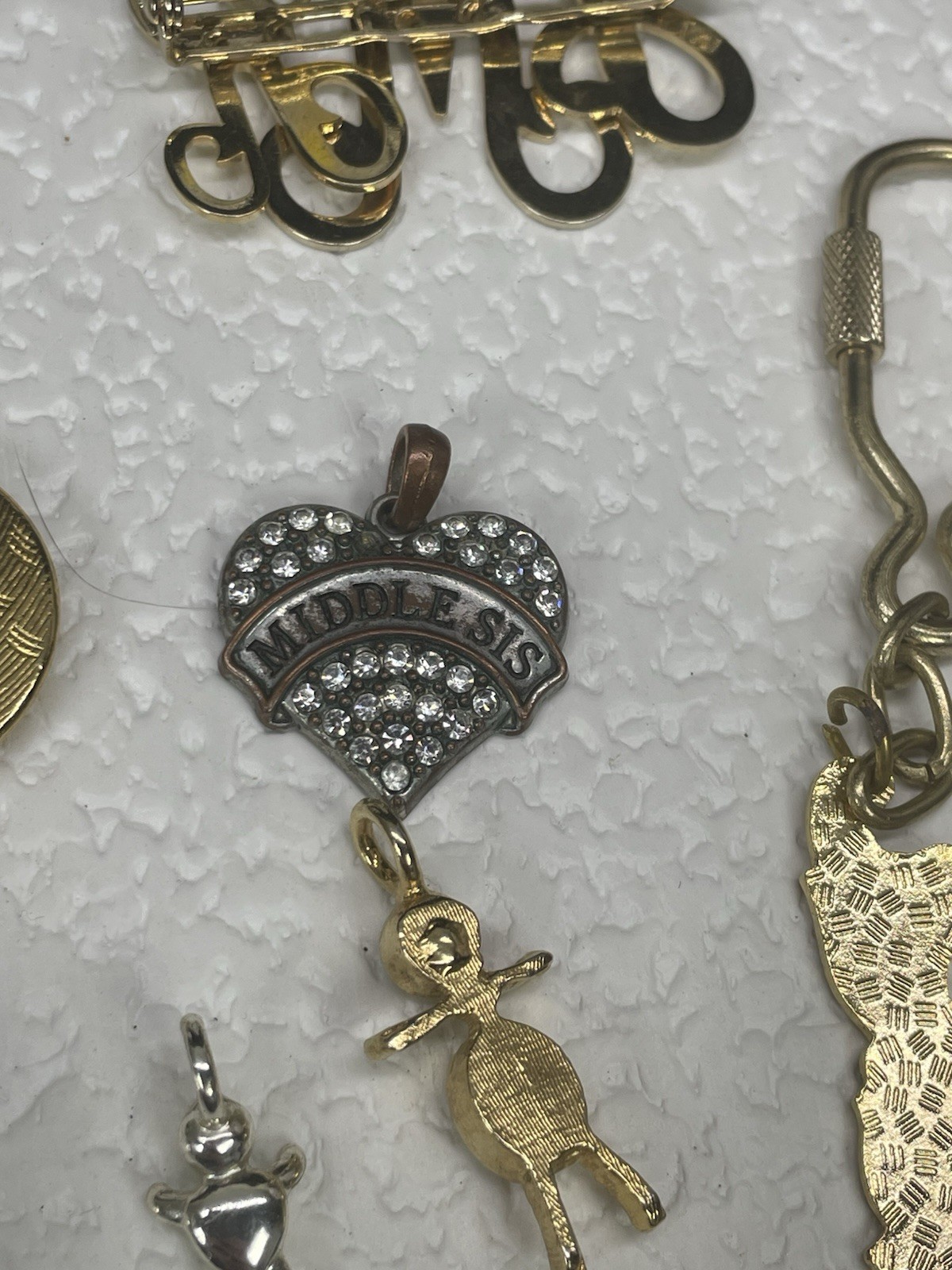 Brooches Pins Key Chain Assorted Shapes Sizes Colors & Materials Jewelry Lot