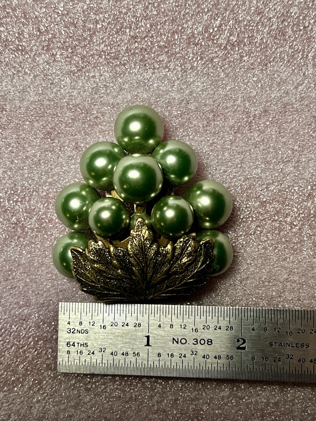 Vintage 1930 Art Deco Coat/Dress Brooch/pin Faux Green Pearls/grapes.