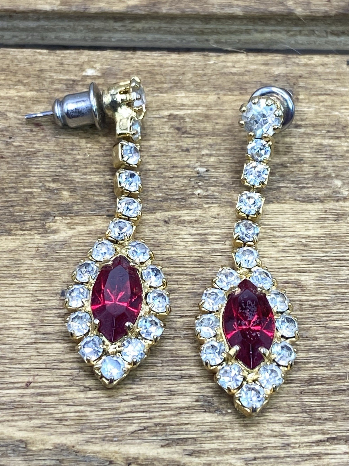 Vintage Red & Clear Rhinestone Gold Tone Necklace & Earrings Set