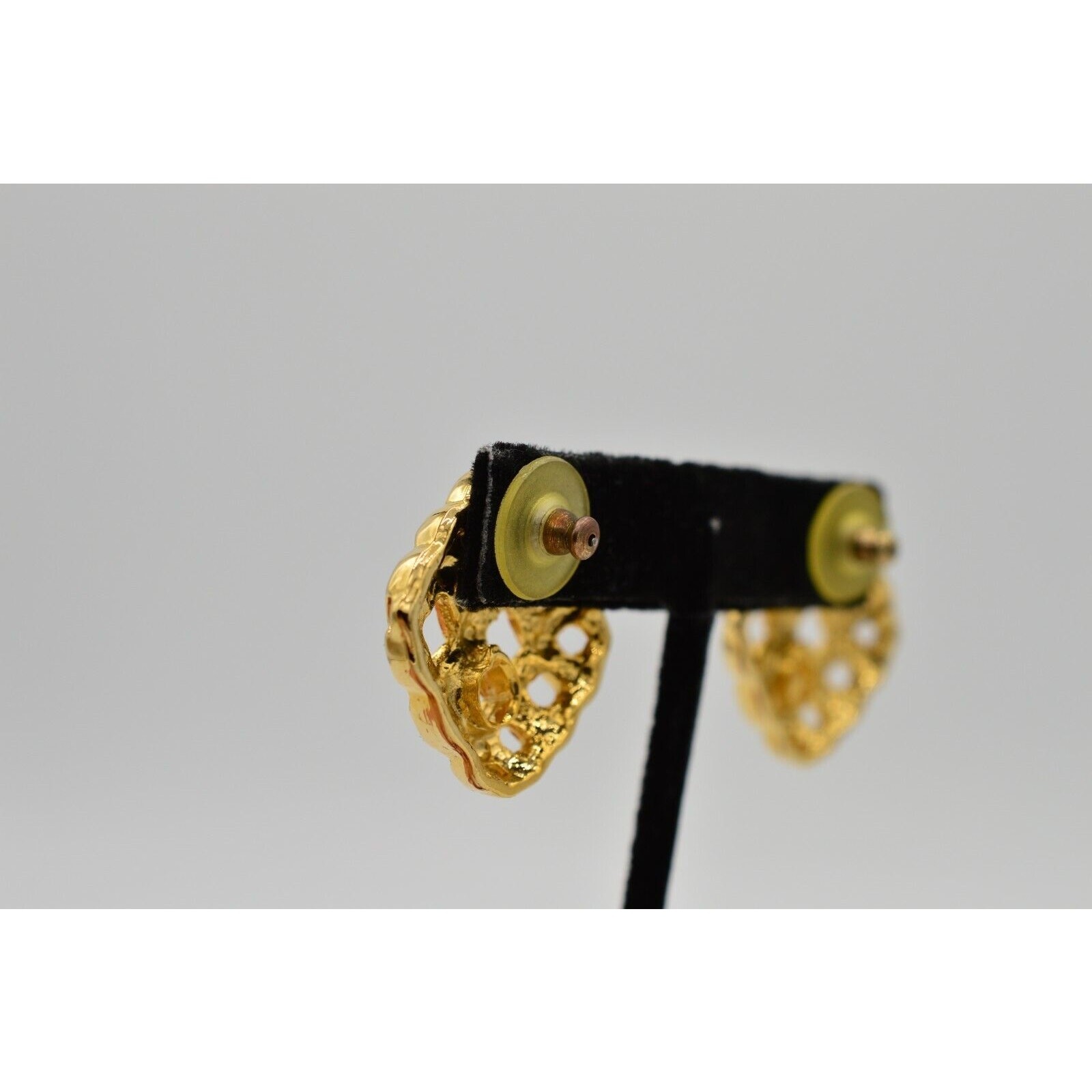 Vintage Openwork Quilted Earrings Pierced Gold Tone Geometric 1.25″ NOS 1980s 9C