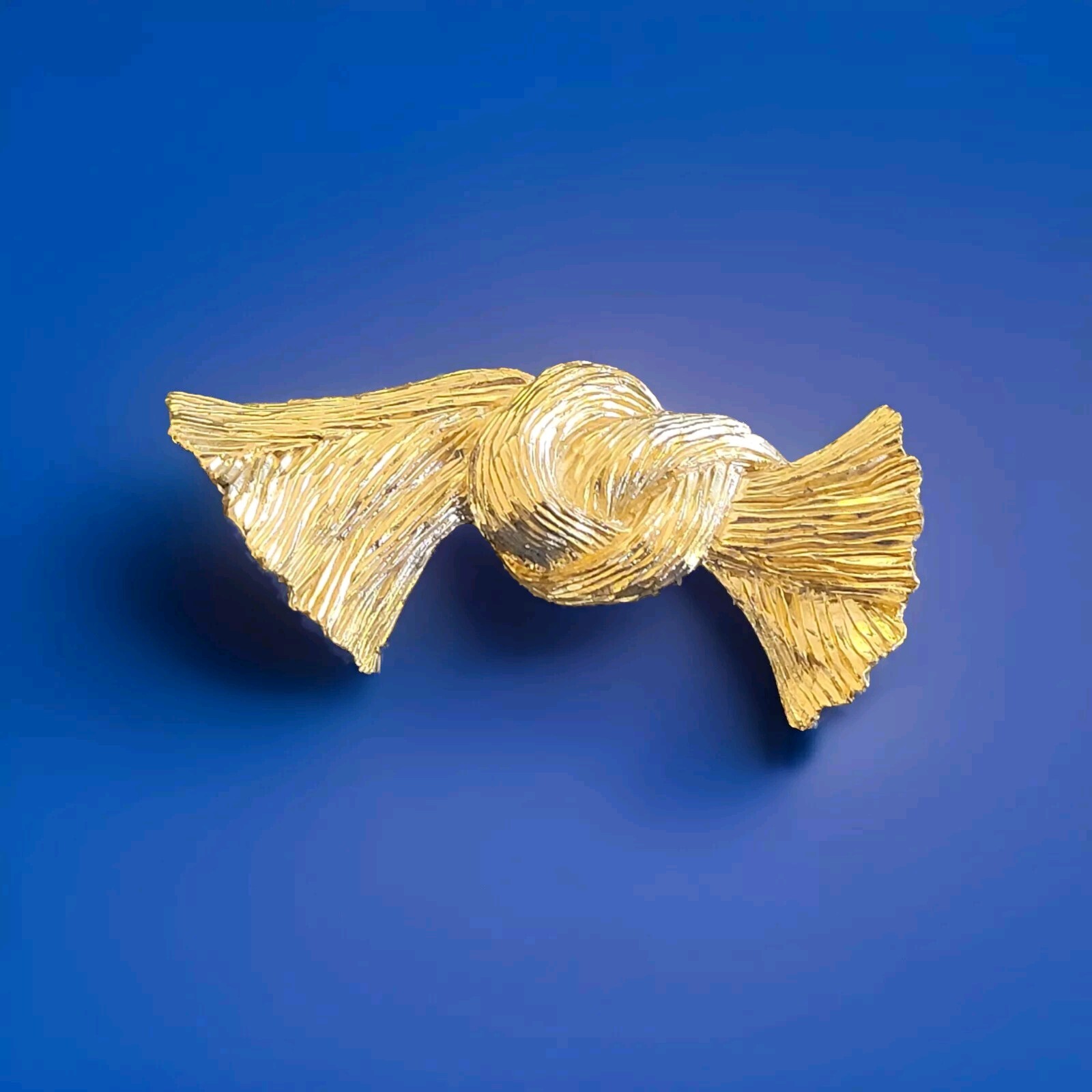 Vintage Givenchy Brooch – Knot