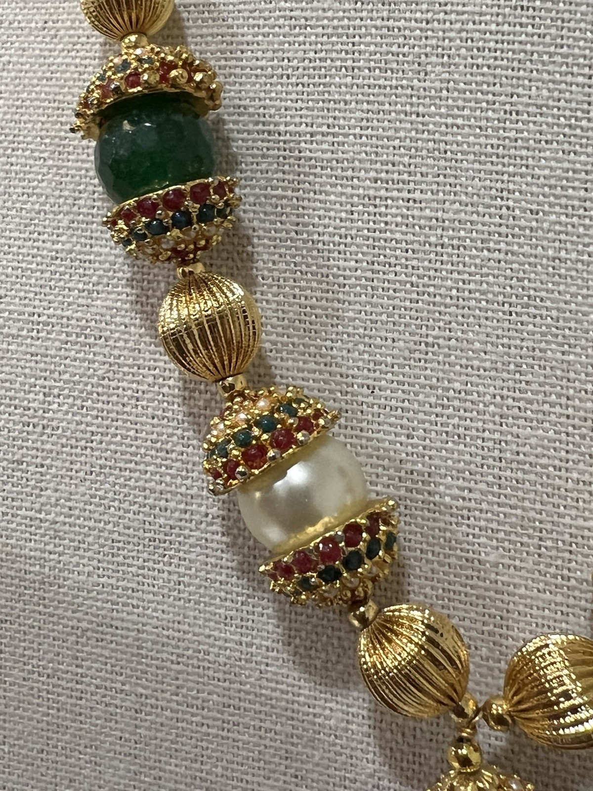 Traditional Indian Style Necklace Gold Tone w Heavy Glass Beads Red Green Cream