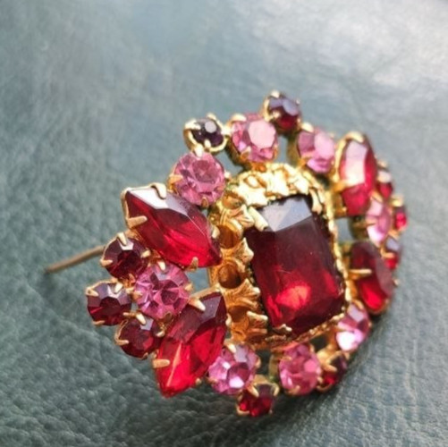 Vintage Czech Glass Brooch Red Pink Rhinestone Gold Tone Czechoslovakia Jewelry