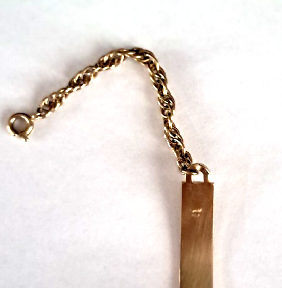 Vintage Speidel USA ID Identification Bracelet Tracy Gold Tone Hearts