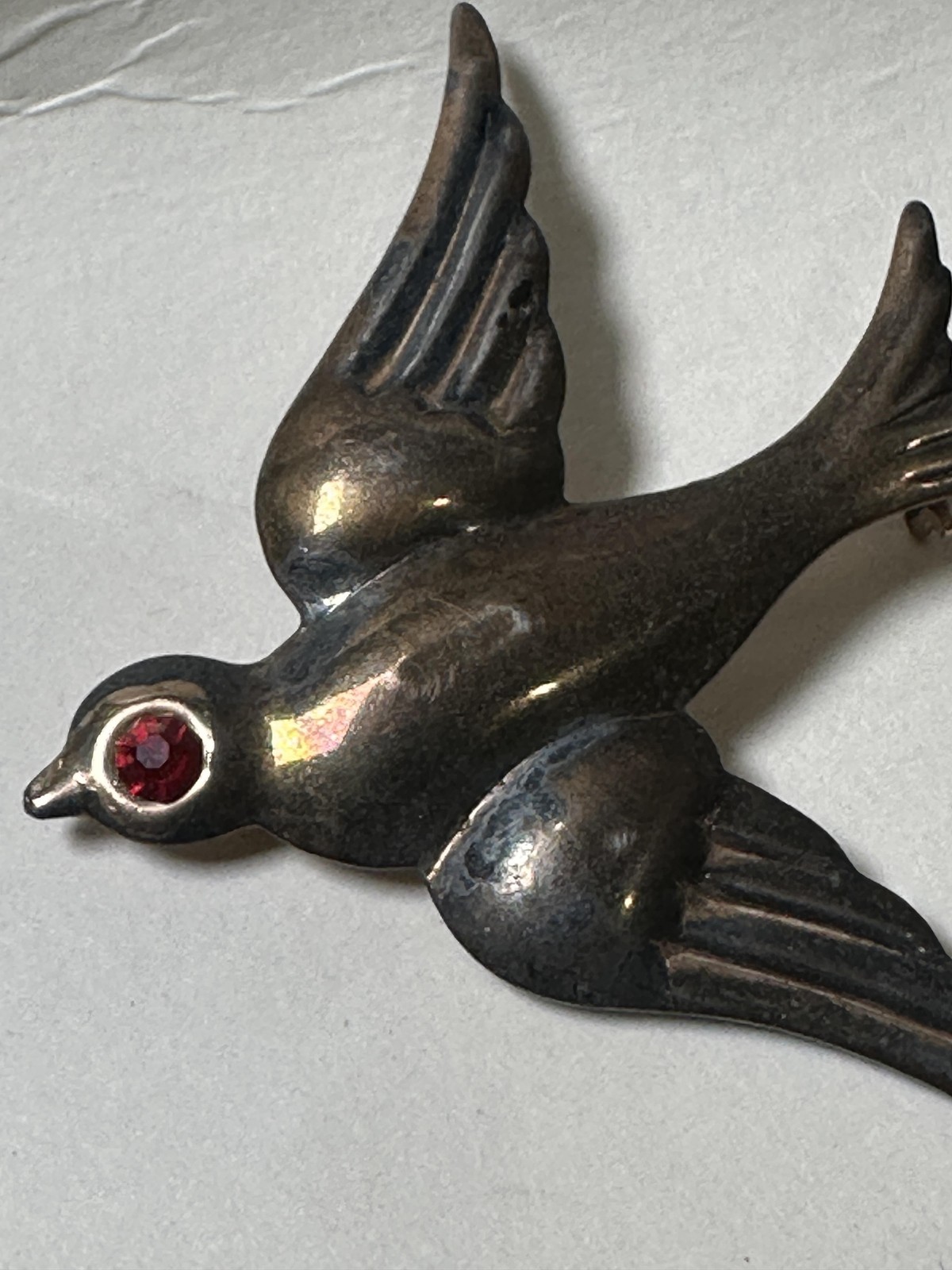 Vintage Sterling Silver Flying Swallow Bird Brooch Pin Red Glass Rhinestone Eye