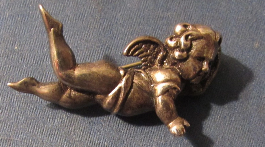 VINTAGE SIGNED STERLING SILVER CHERUB ANGEL BROOCH PIN 1 3/4 X 7/8 12 GRAMS