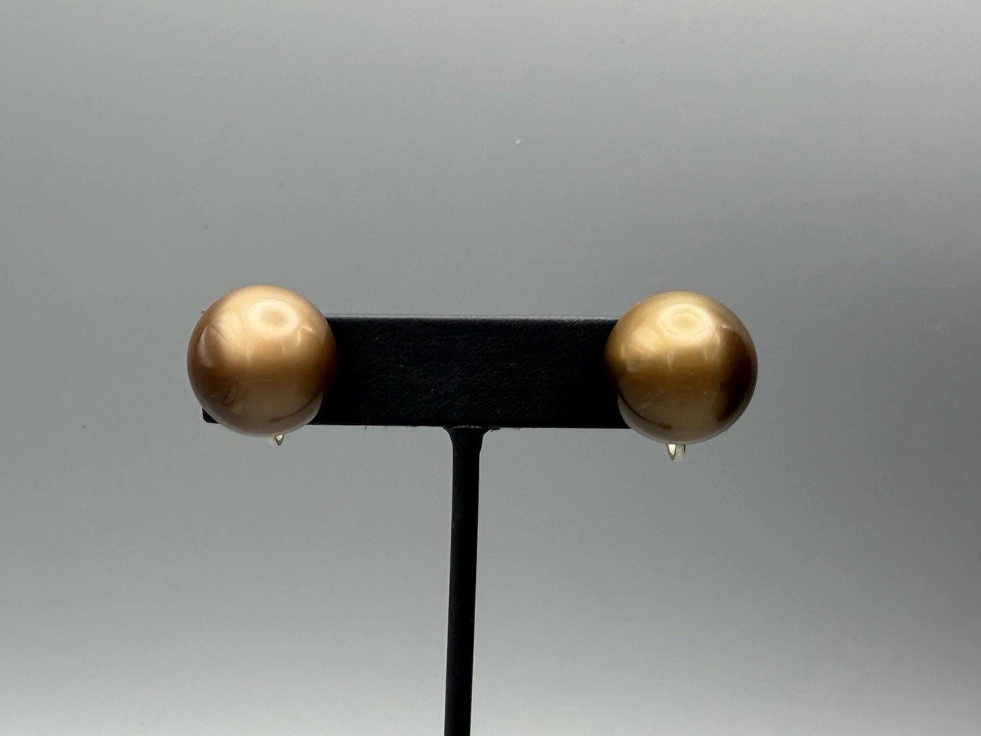 Vintage Brown Moonglow Lucite Bead Necklace & Matching Screw-On Earrings Set