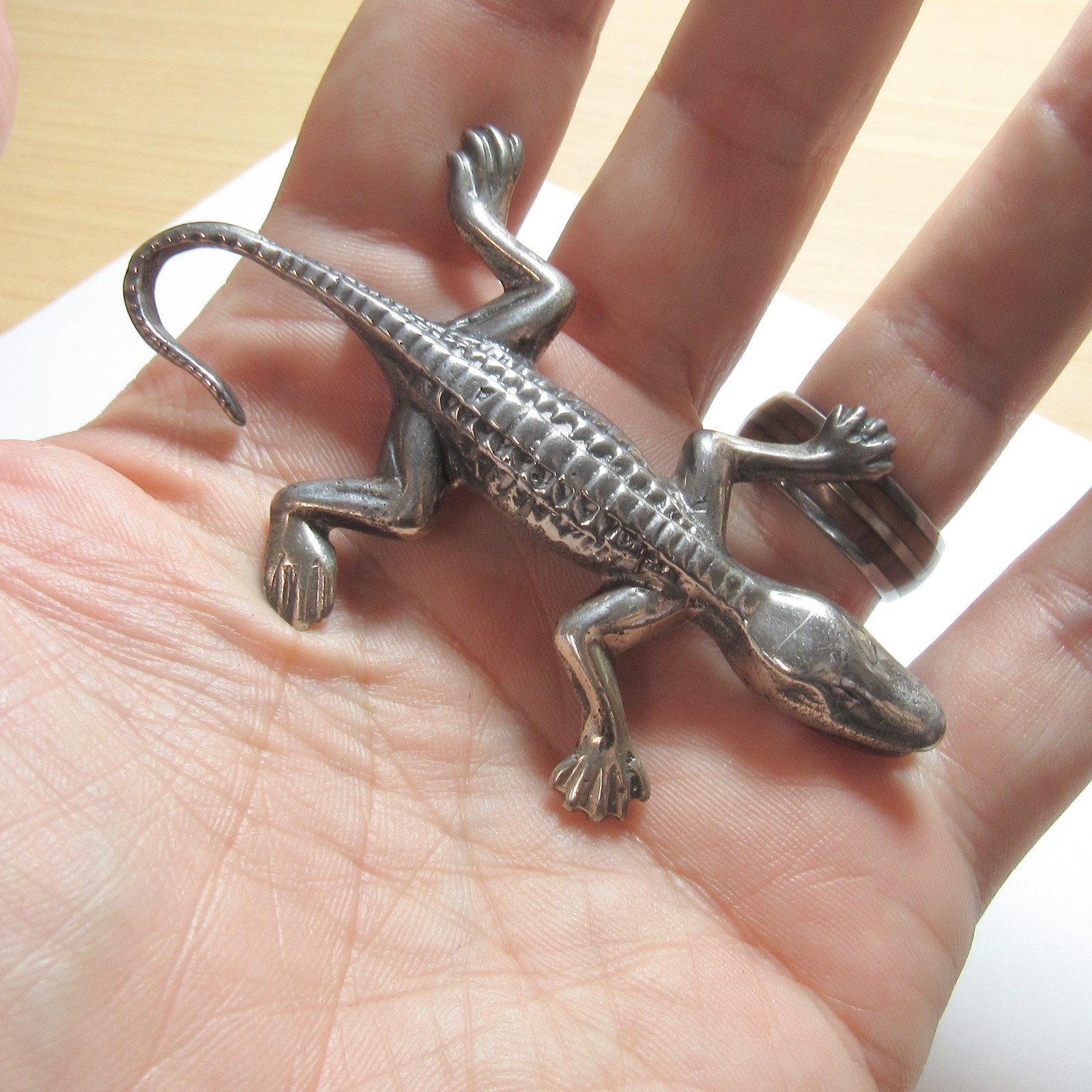 1960s Vintage Heavy Large Sterling Silver Detailed Alligator Brooch Pin