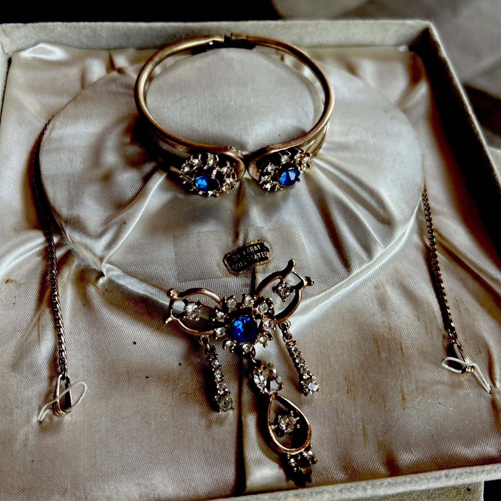 Antique Victorian 24K Gold Plate SET Lavalier Necklace/Pin Bracelet Clamper Box