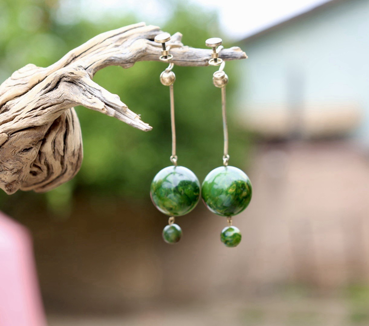 Green Bakelite Dangle Earrings Screwback 12K Gold Filled Marbled Ball Drop 1940s