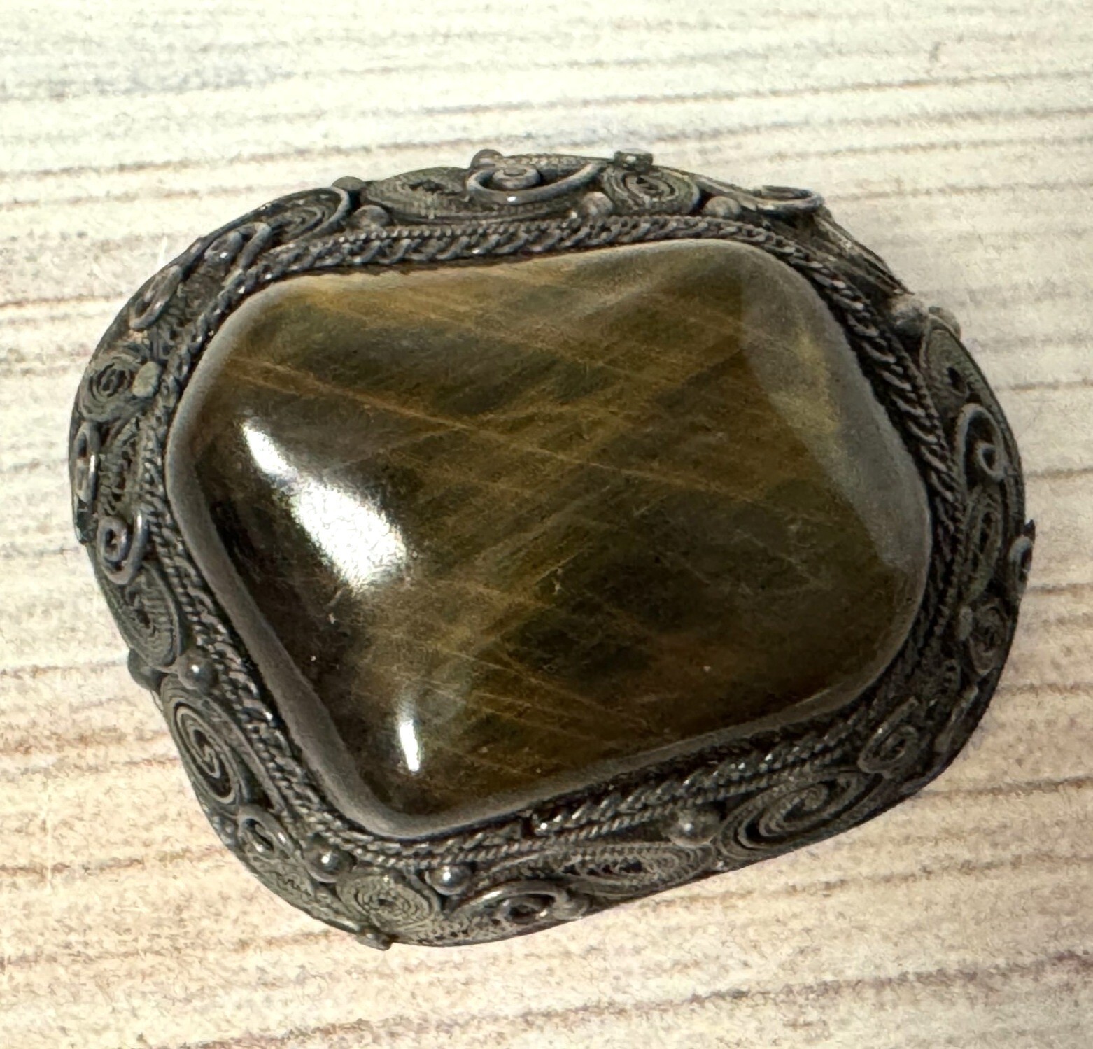 Vintage Large Tiger Eye Gemstone Silver Filigree Bezel Set Brooch