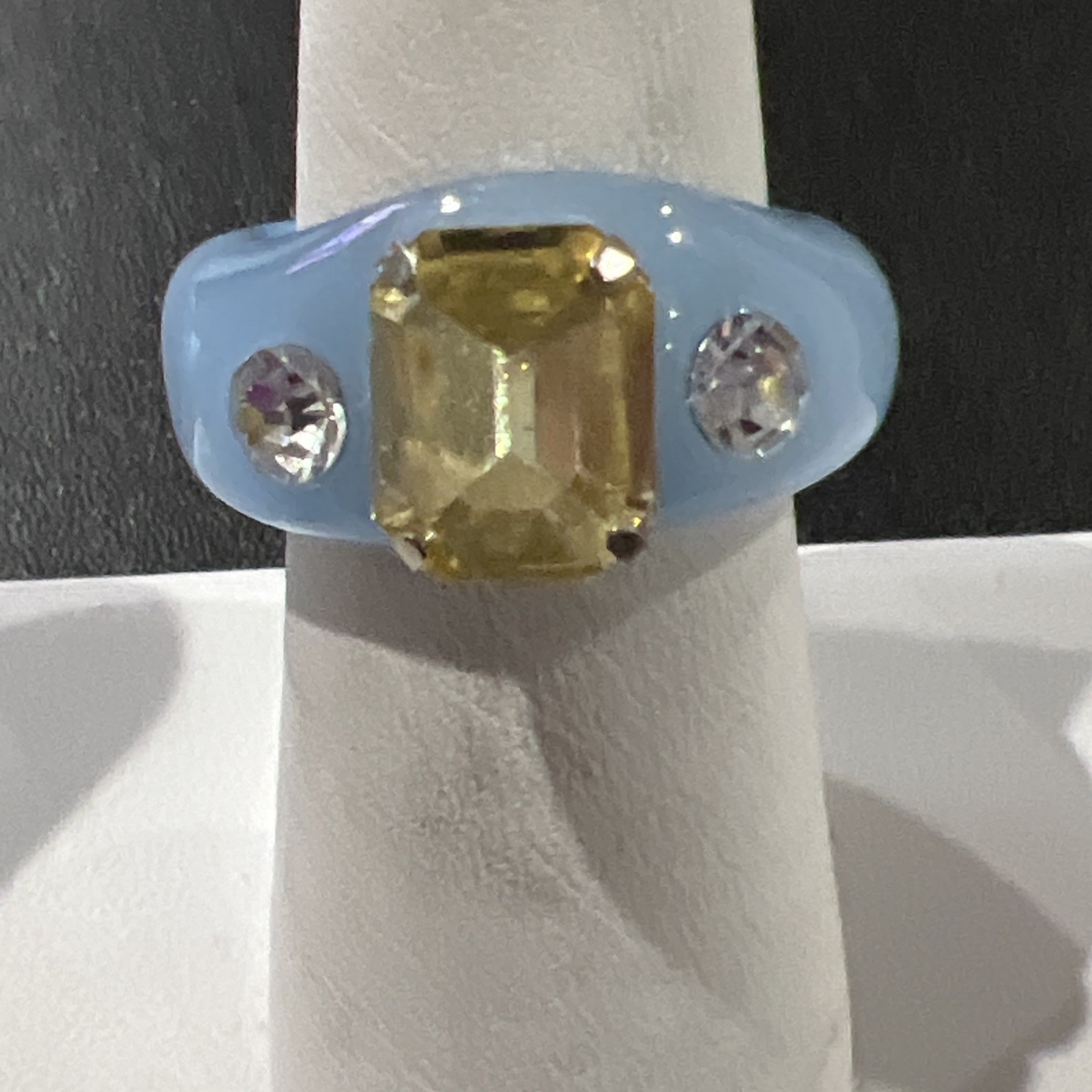 Lucite Plastic Ring Size 7.5