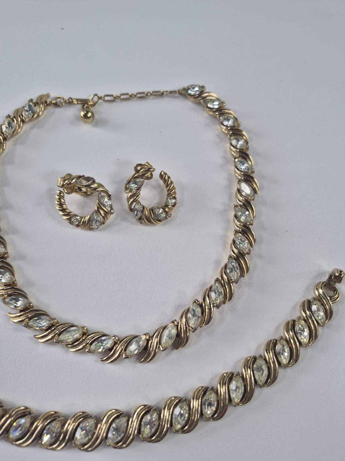 Vintage Crown Trifari Rhinestone Necklace Bracelet Earrings Full Set Original