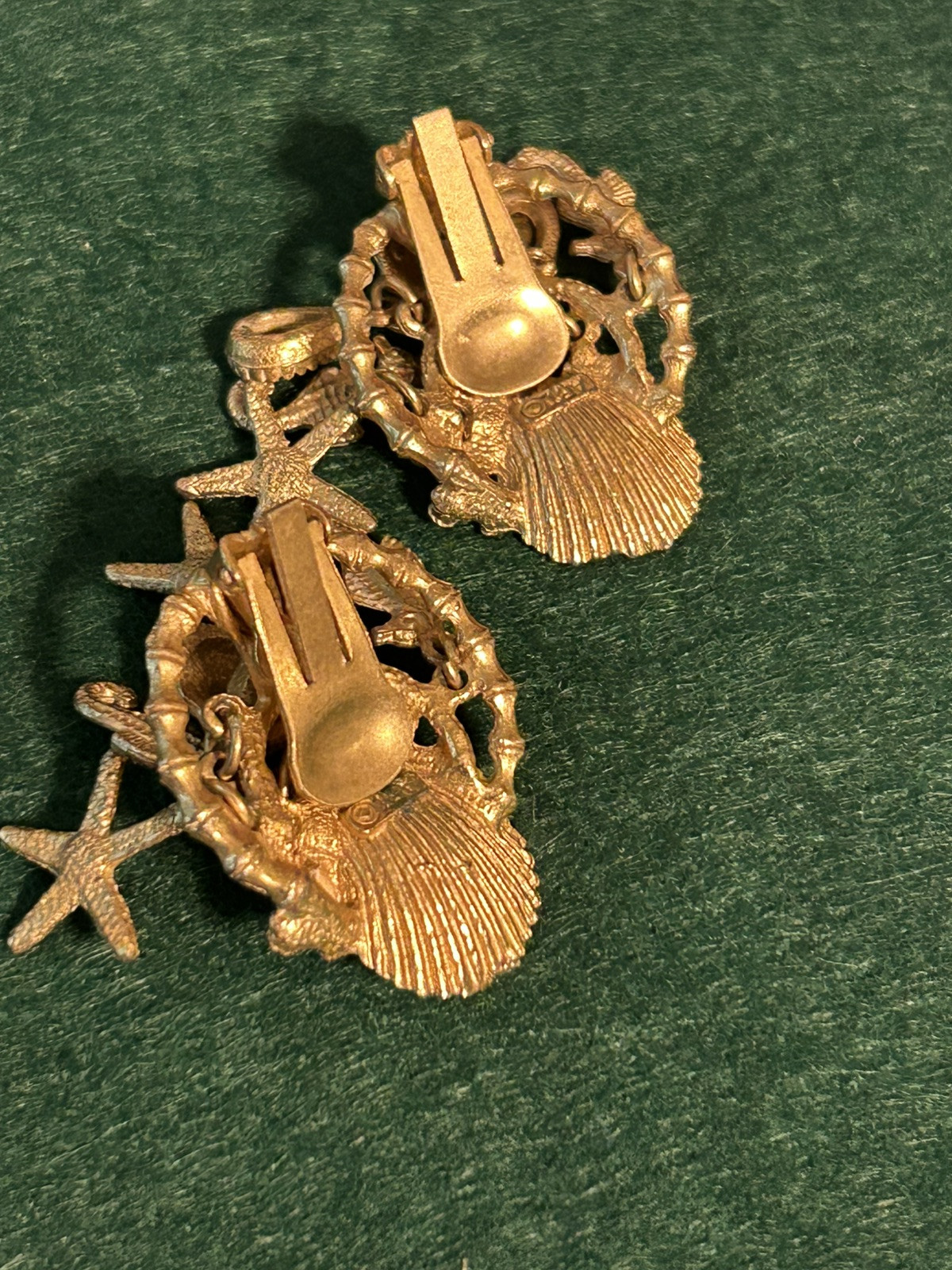 ART GOLD TONE BEACH THEME CLIP EARRINGS NAUTICAL STATEMENT