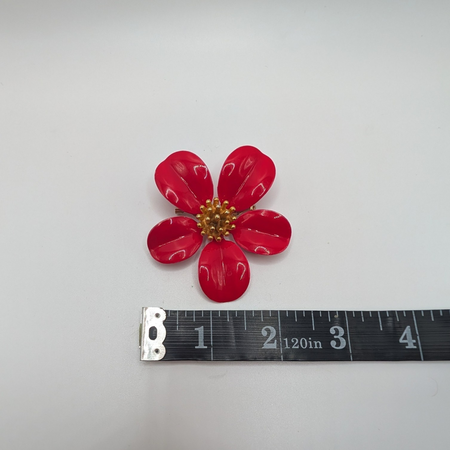 VTG Bright Red-Gold Metal Enamel Flower Power Brooch & Clip On Earring Set