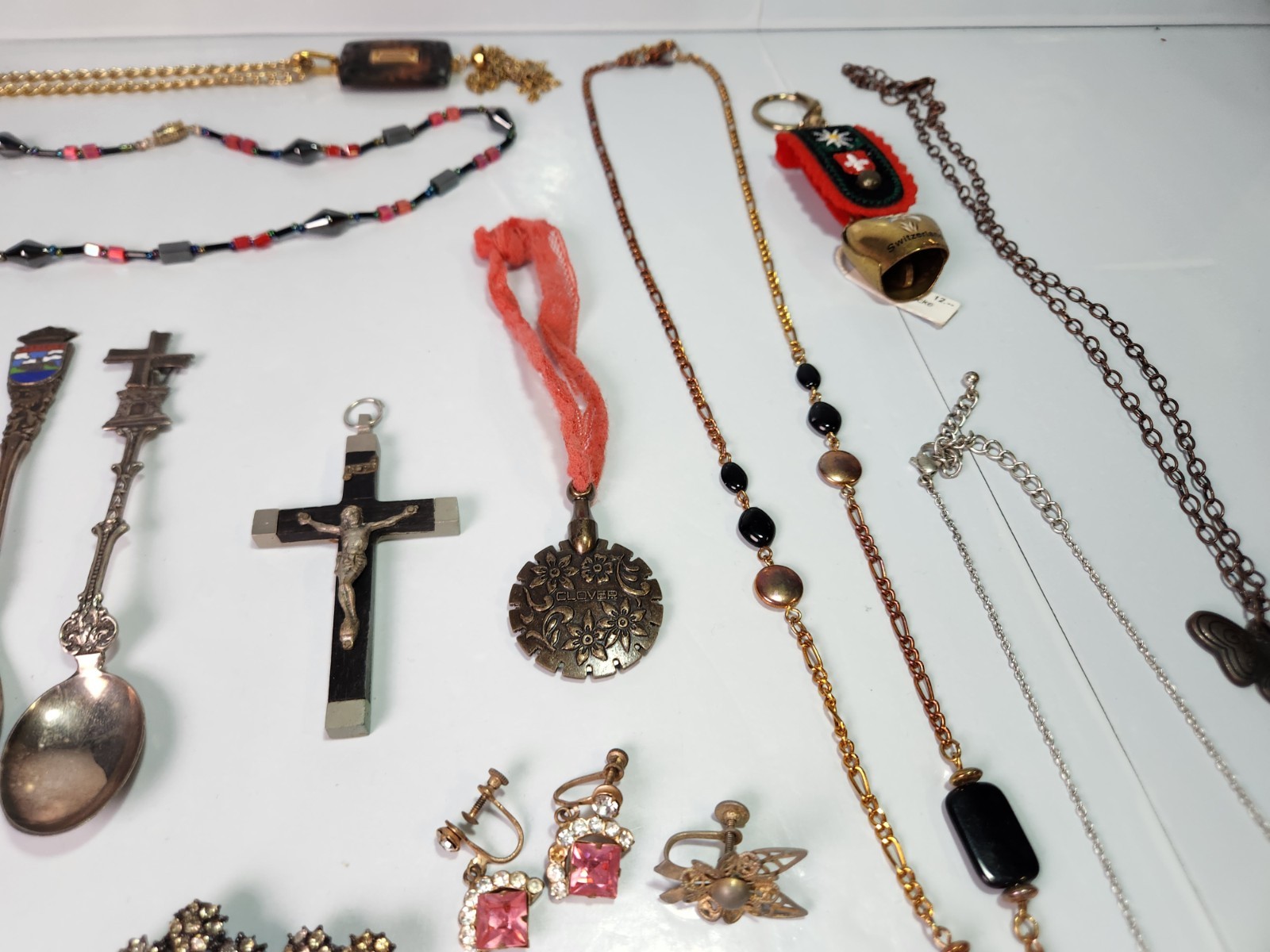 Costume Jewelry And Items Vintage Mixed Lot Mostly Wearable