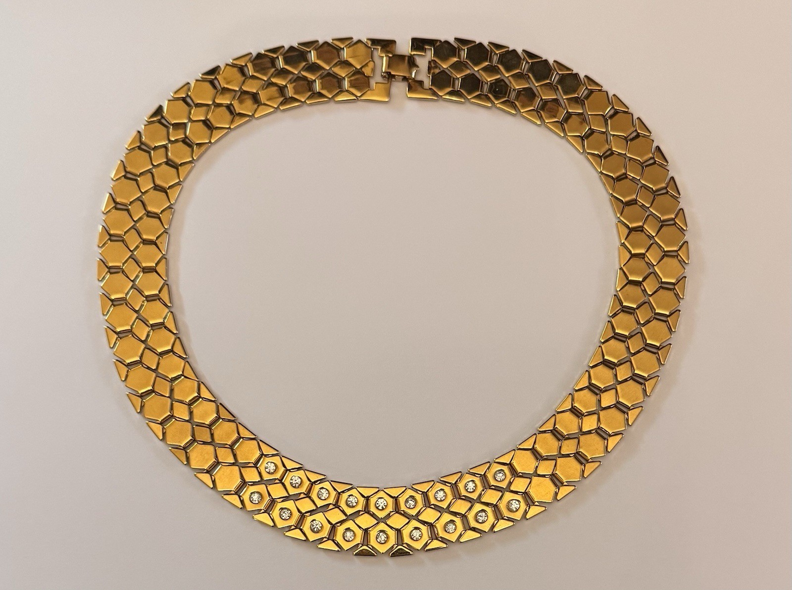 Vintage Monet Gold Tone Honeycomb RHINESTONE Statement 18″ CHOKER Necklace FLAT