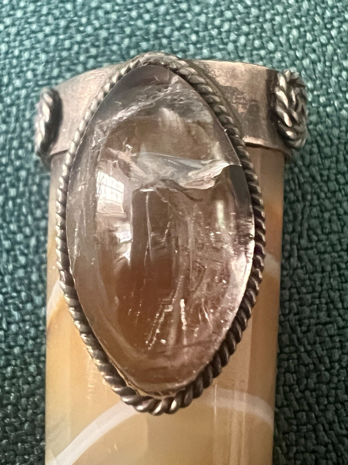 VINTAGE POLISHED CARVED STONE MANO FIGA W/STERLING GOOD LUCK CHARM PENDANT