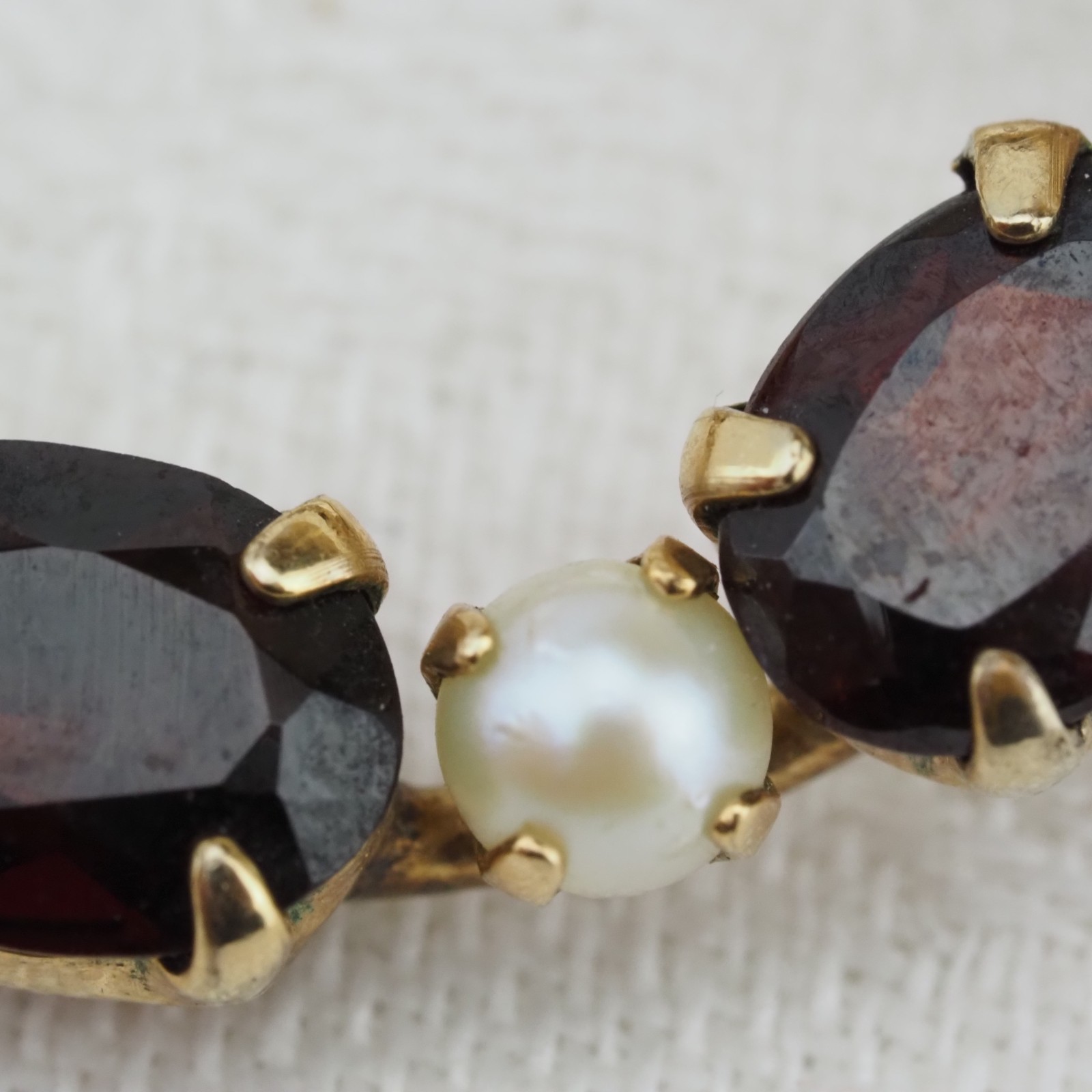 Vintage Ronci 12k Gold Filled Garnet and Pearl Round Circle Pin Brooch