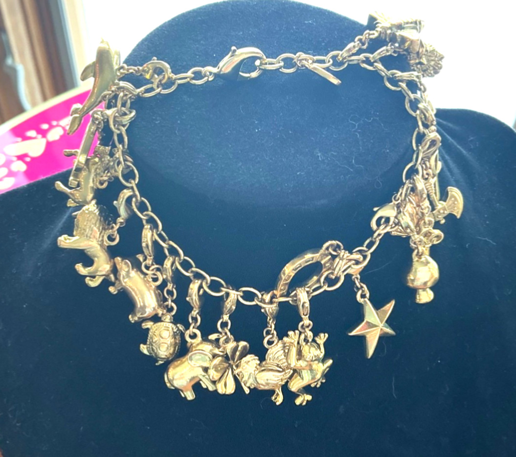 Gold tone Heavy Charm BRACELET with individual Removable Good Luck charms 🍀