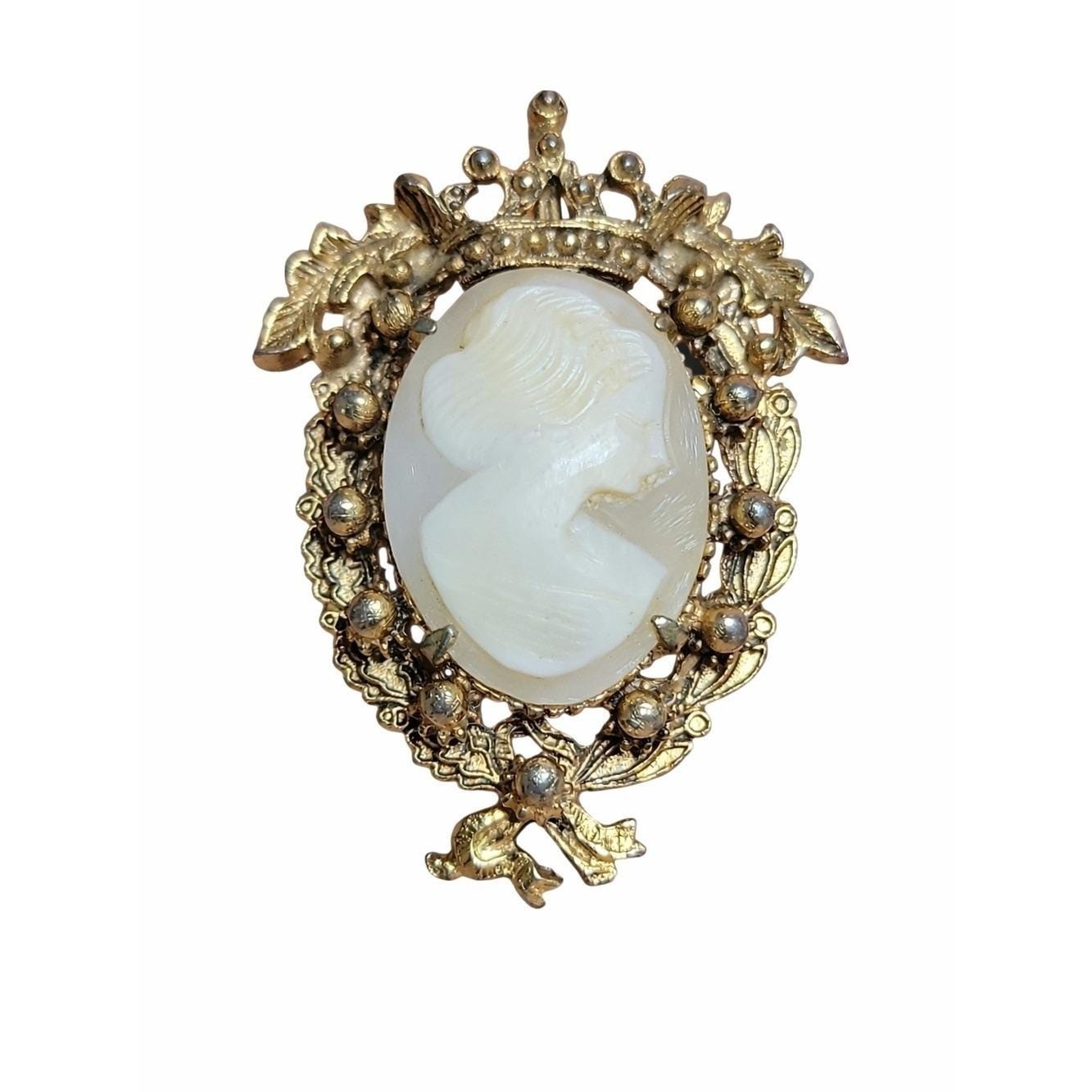 Vintage Florenza Shell Cameo Brooch Pendant Gold Tone Victorian Revival 2″