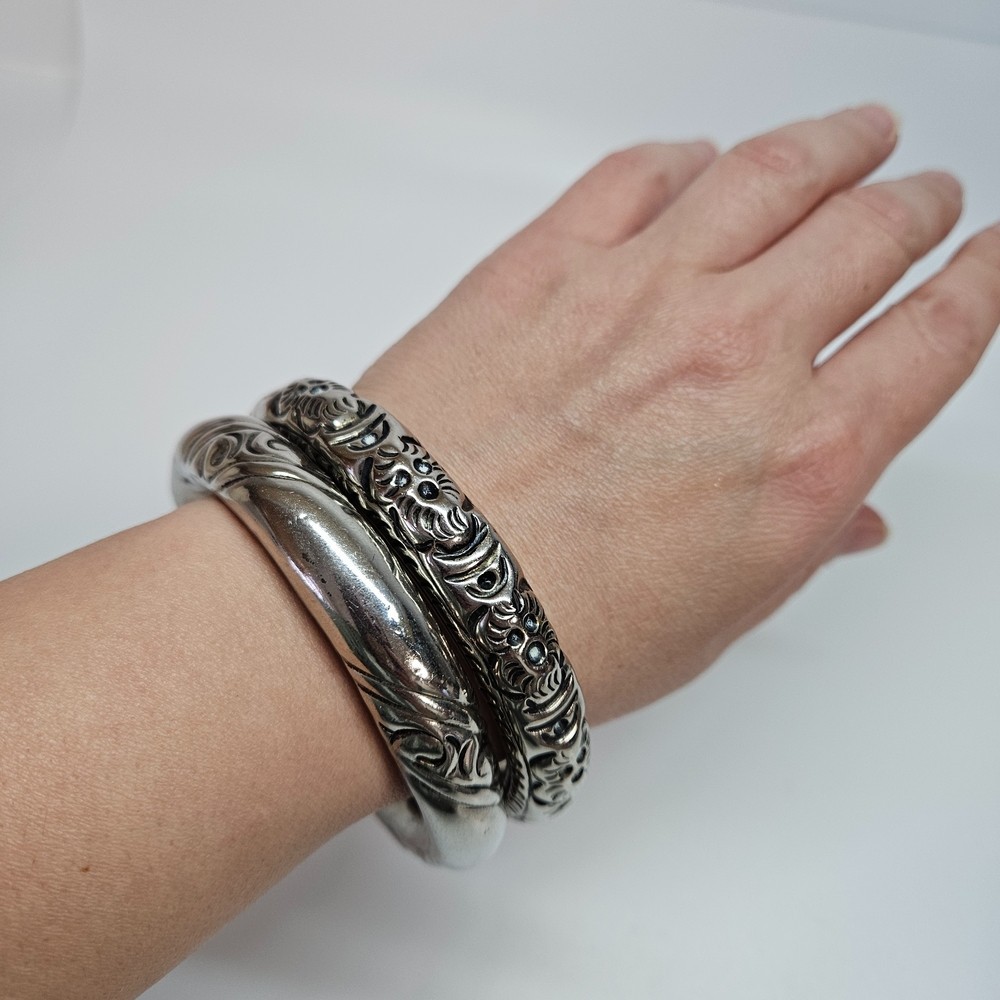 VINTAGE Silver Plated Engraved Chinese Export Rattle Wedding Bangle Bracelet Set