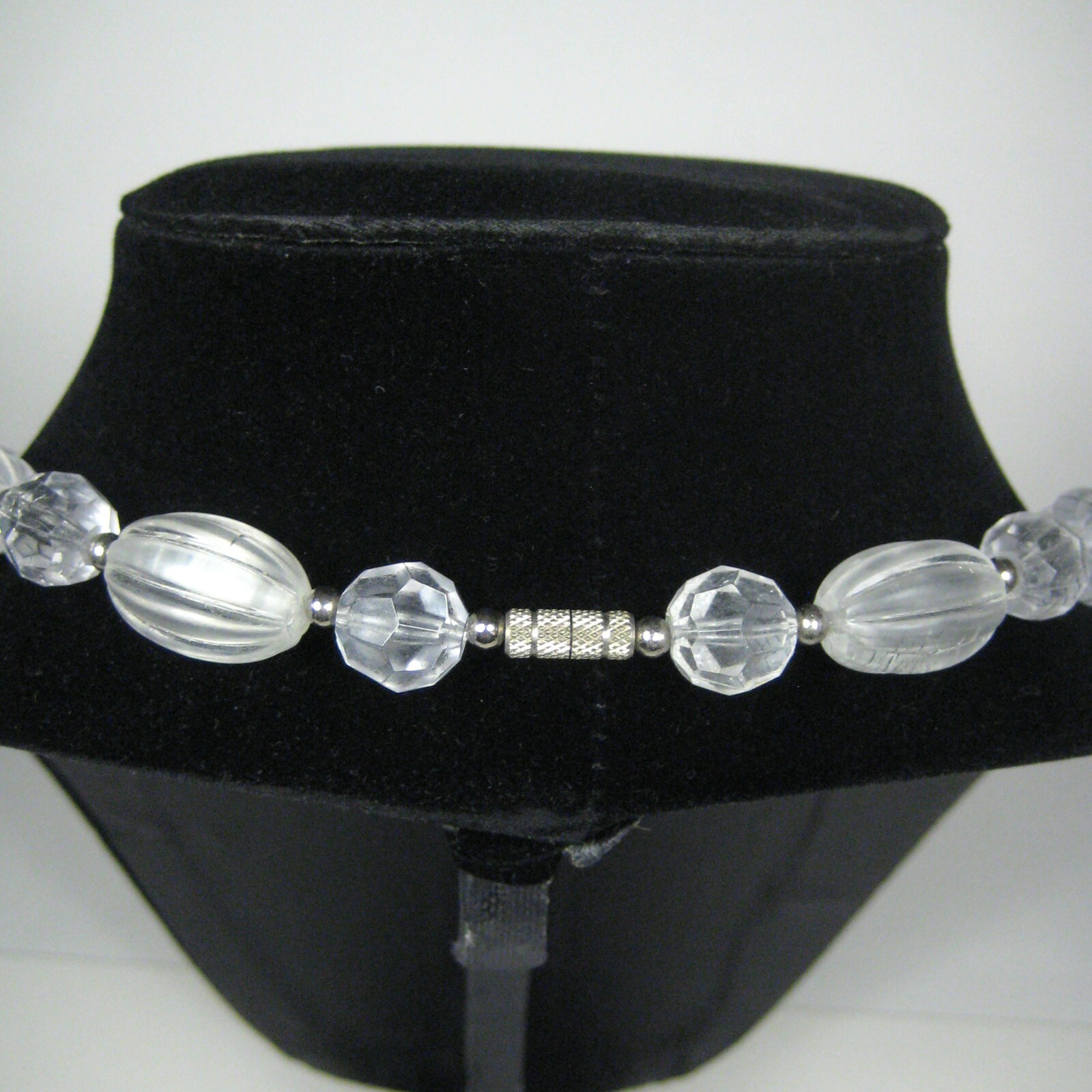 Colorless White Beaded Necklace Strand 25 in VTG 80s 70s Silvertone Facet Women
