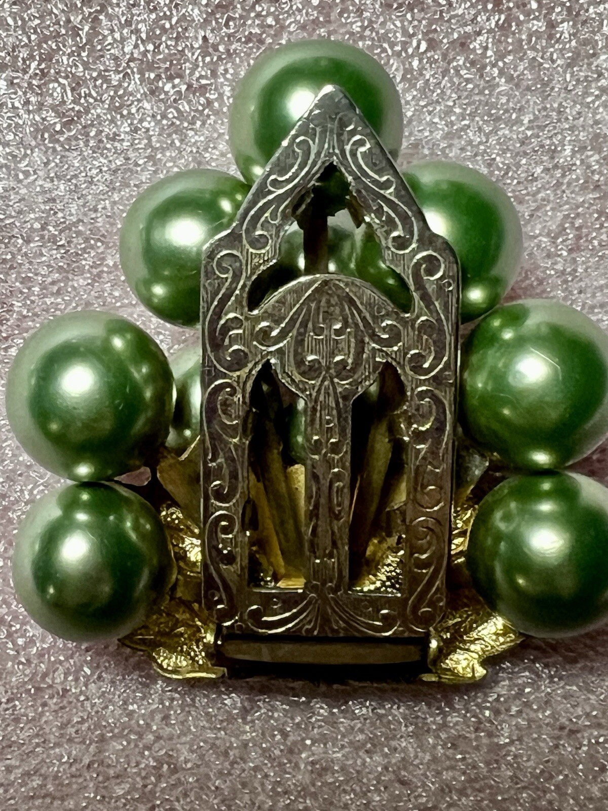 Vintage 1930 Art Deco Coat/Dress Brooch/pin Faux Green Pearls/grapes.