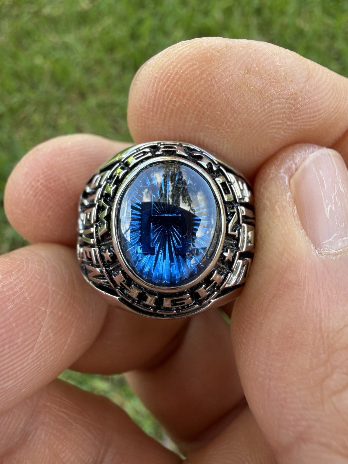 Wheaton High School Class Ring