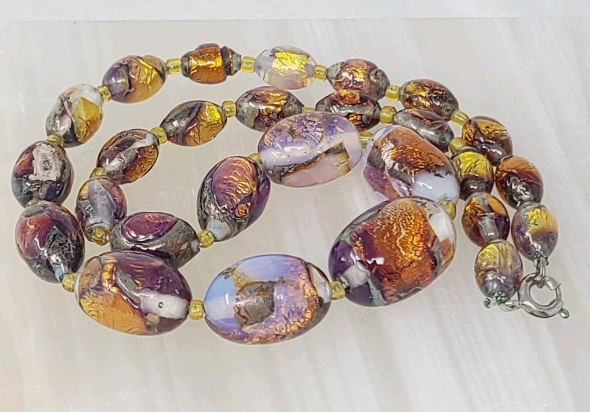 Antique Venetian Opalescent Gold Foil Oval Beaded Graduated Necklace