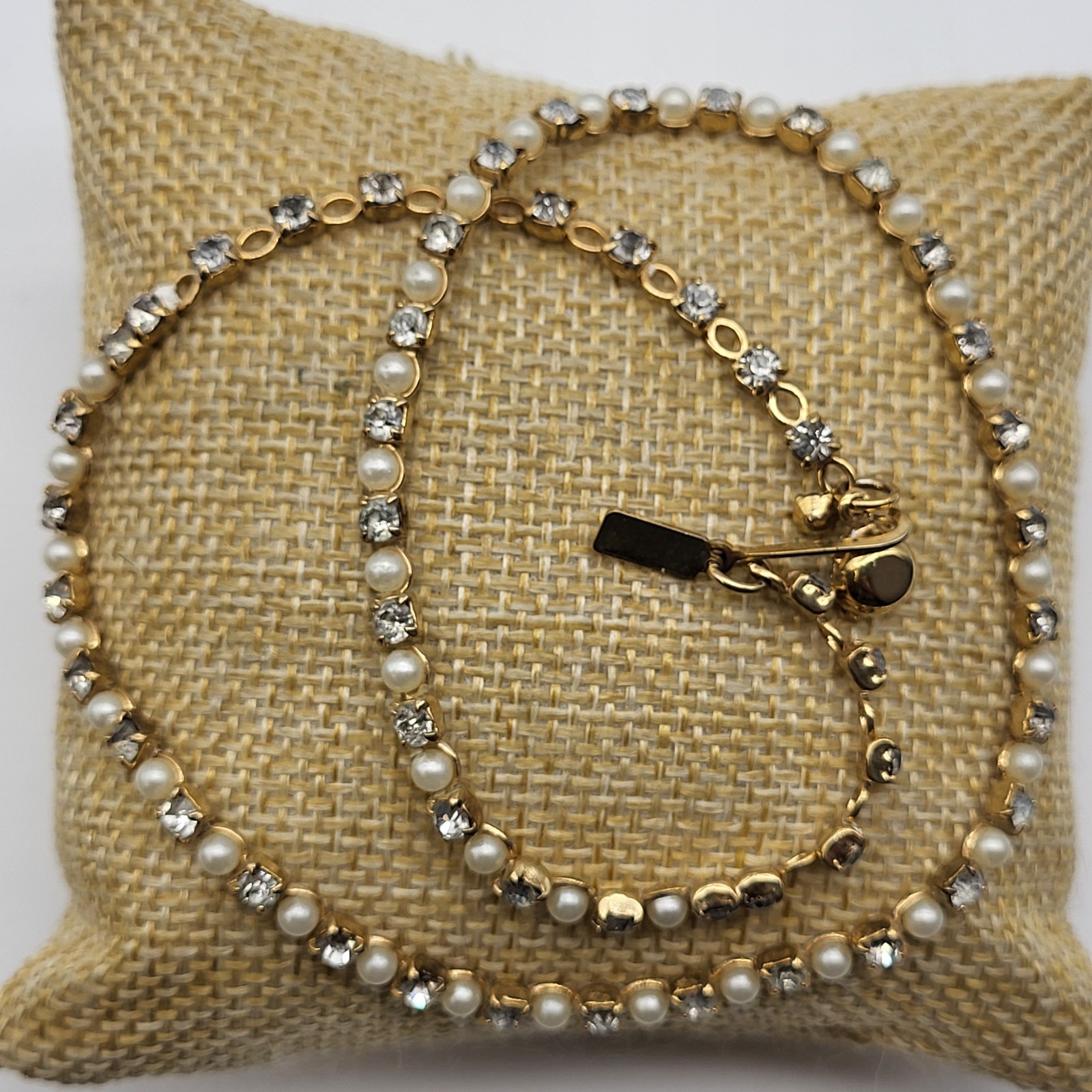 Beautiful VTG KRAMER OF NY Faux pearl Rhinestone Necklace Regal elegant Choker